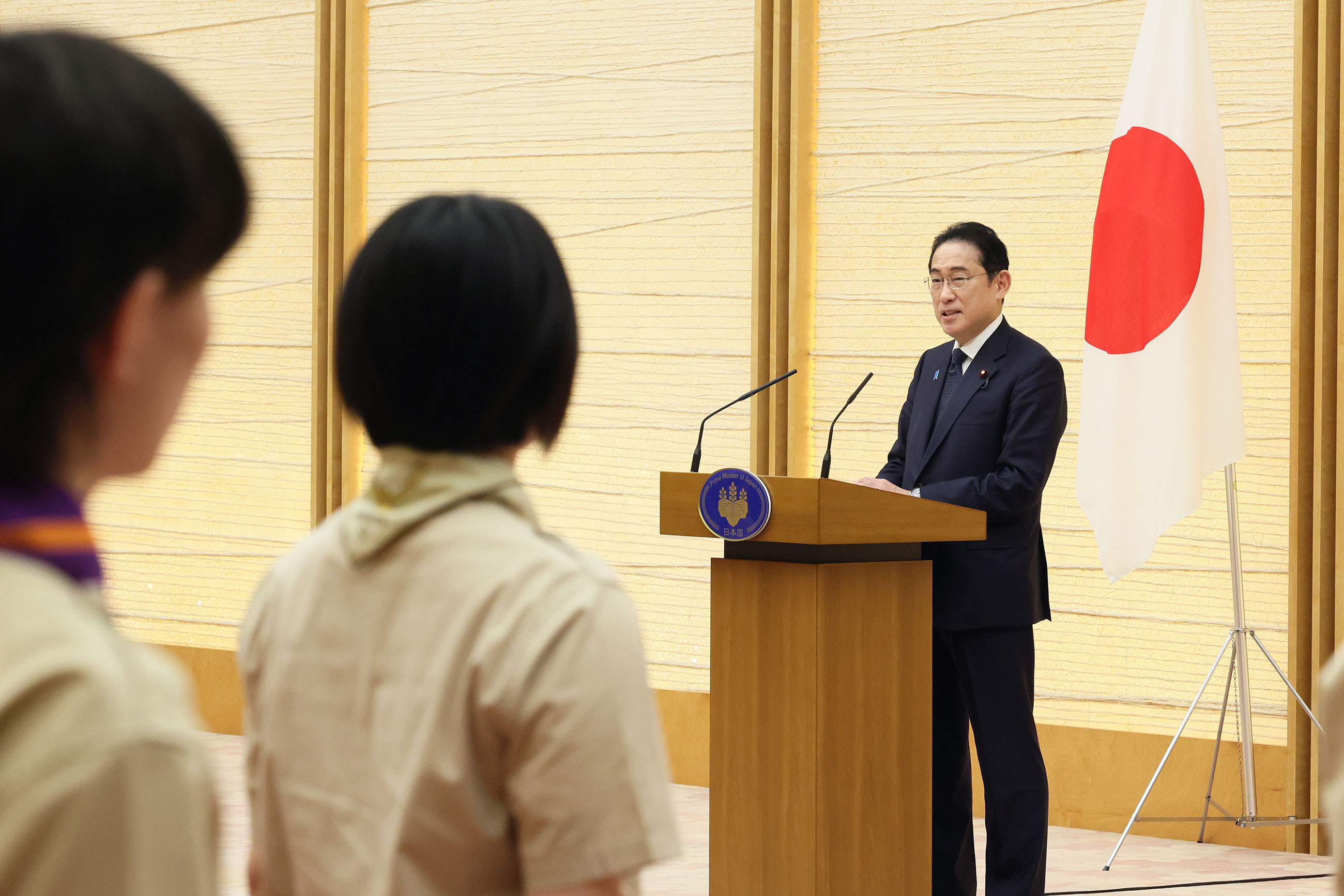 接见童子军“富士章”受奖代表童子军