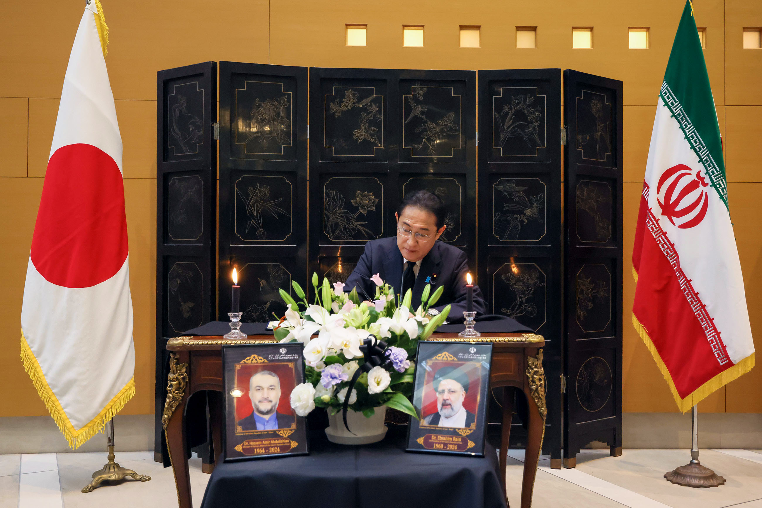 吊唁伊朗总统莱希驾崩