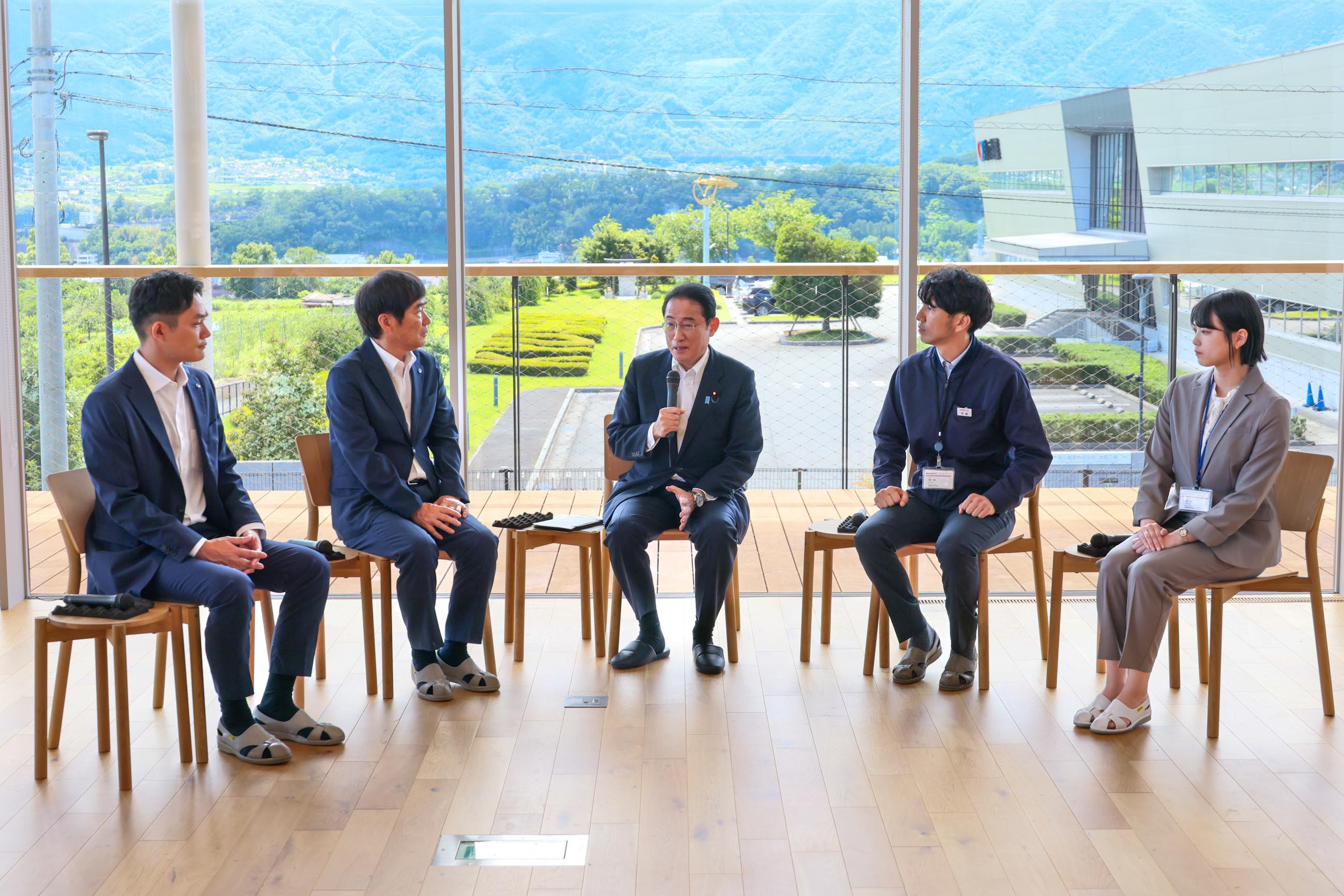 岸田首相交换意见1