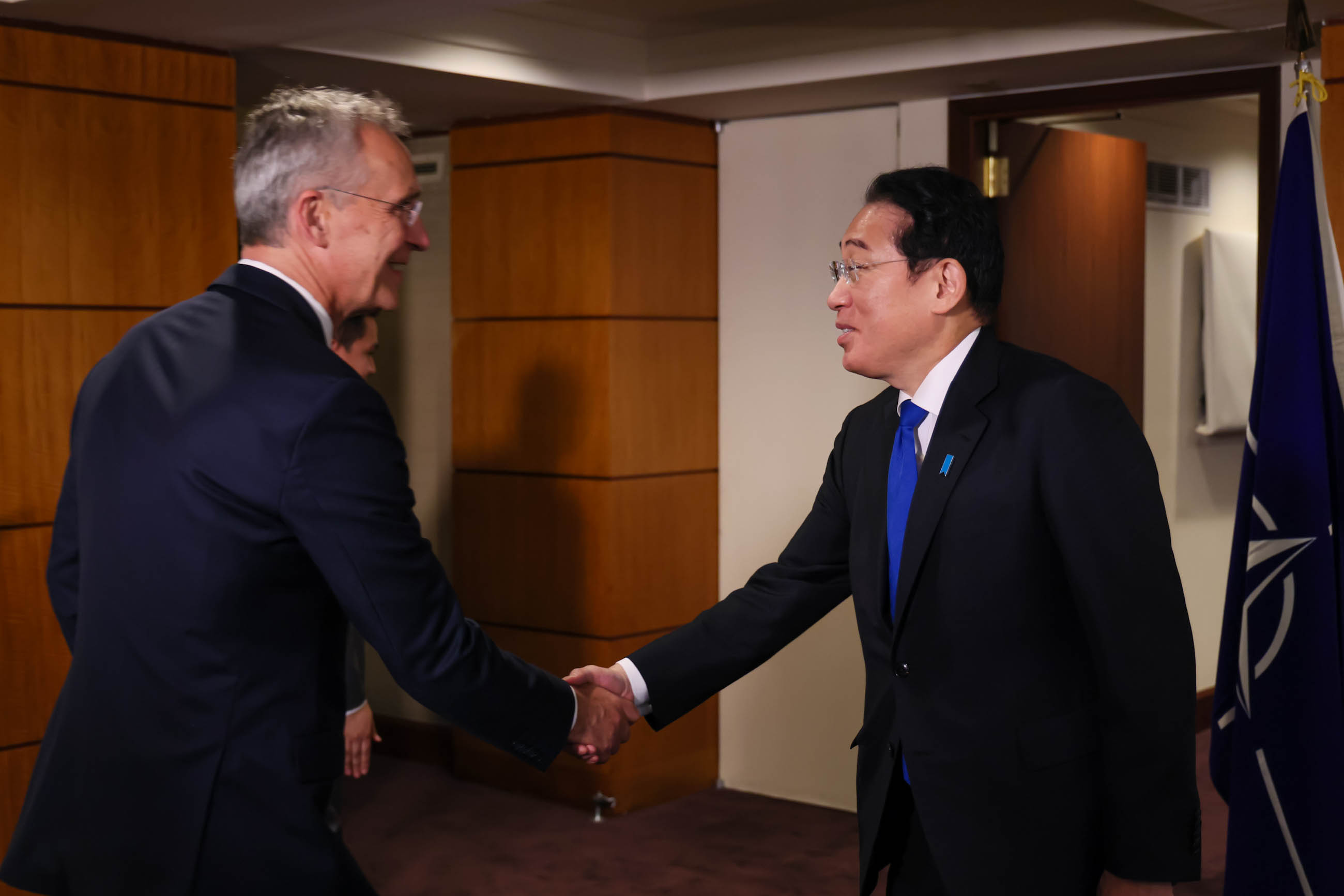 会见与斯托尔滕贝格NATO秘书长1