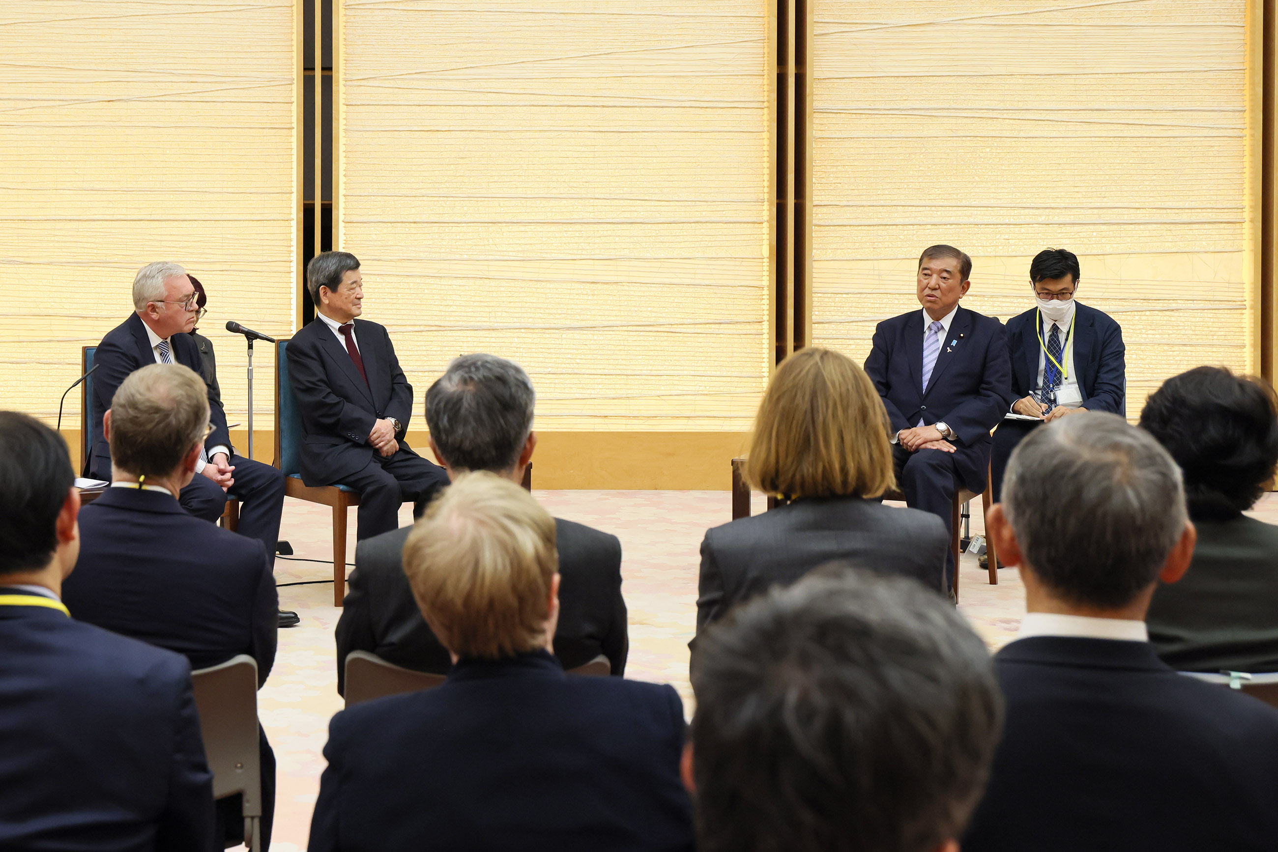 石破首相接受拜会2