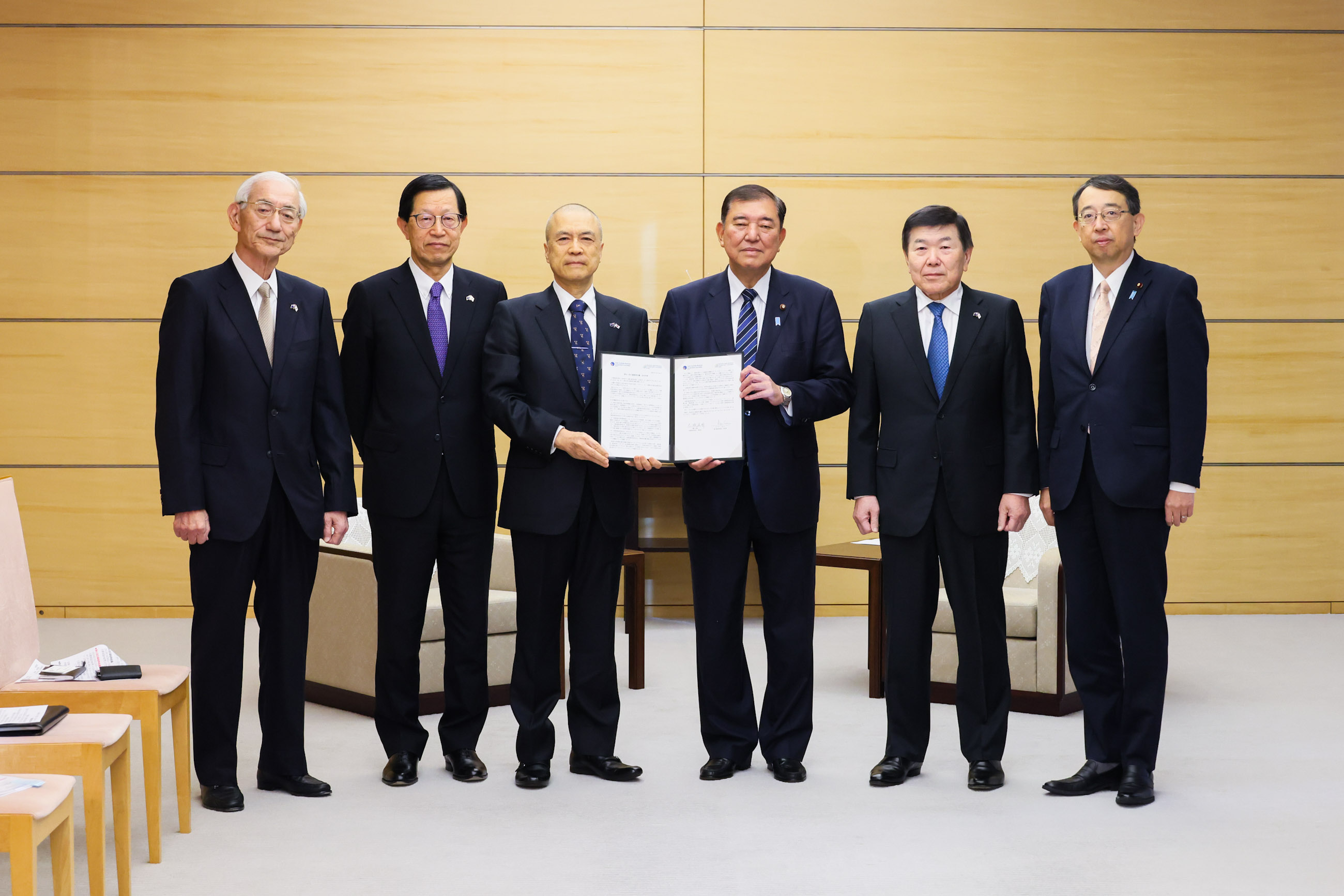 会见日豪经济委员会