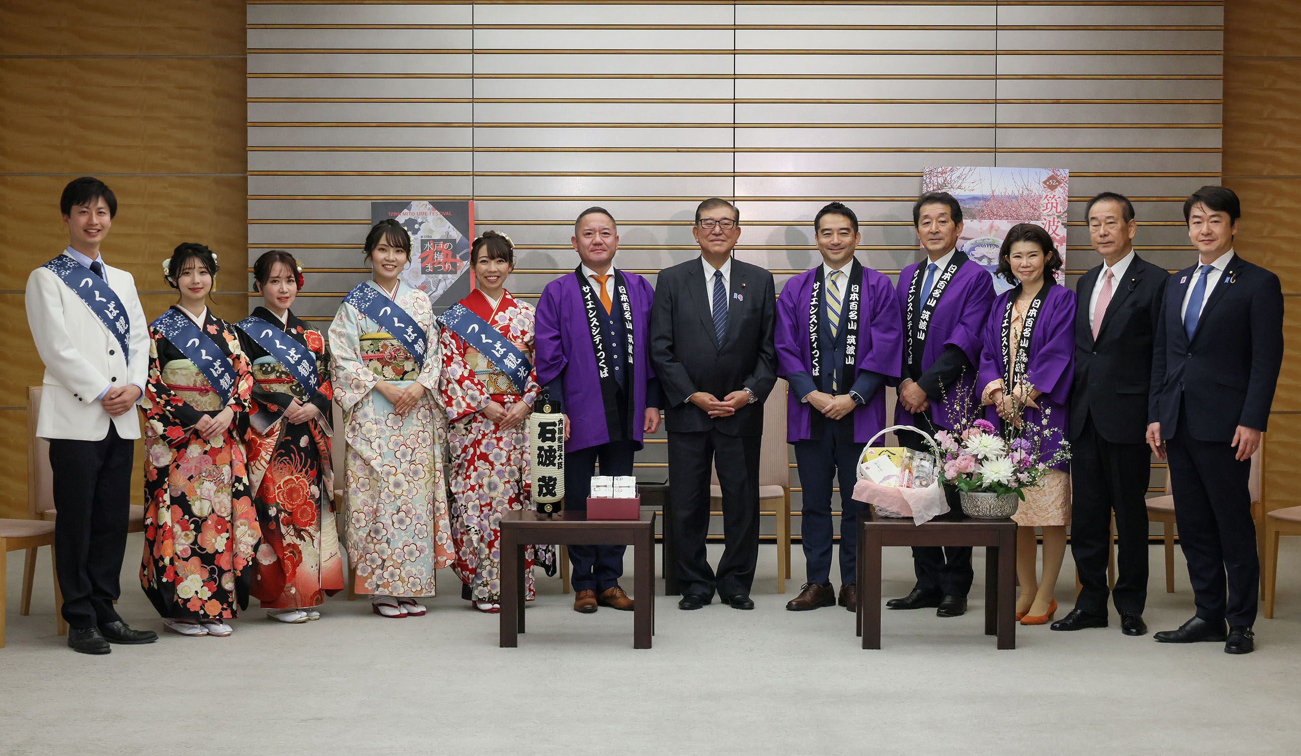 石破首相接受拜会5