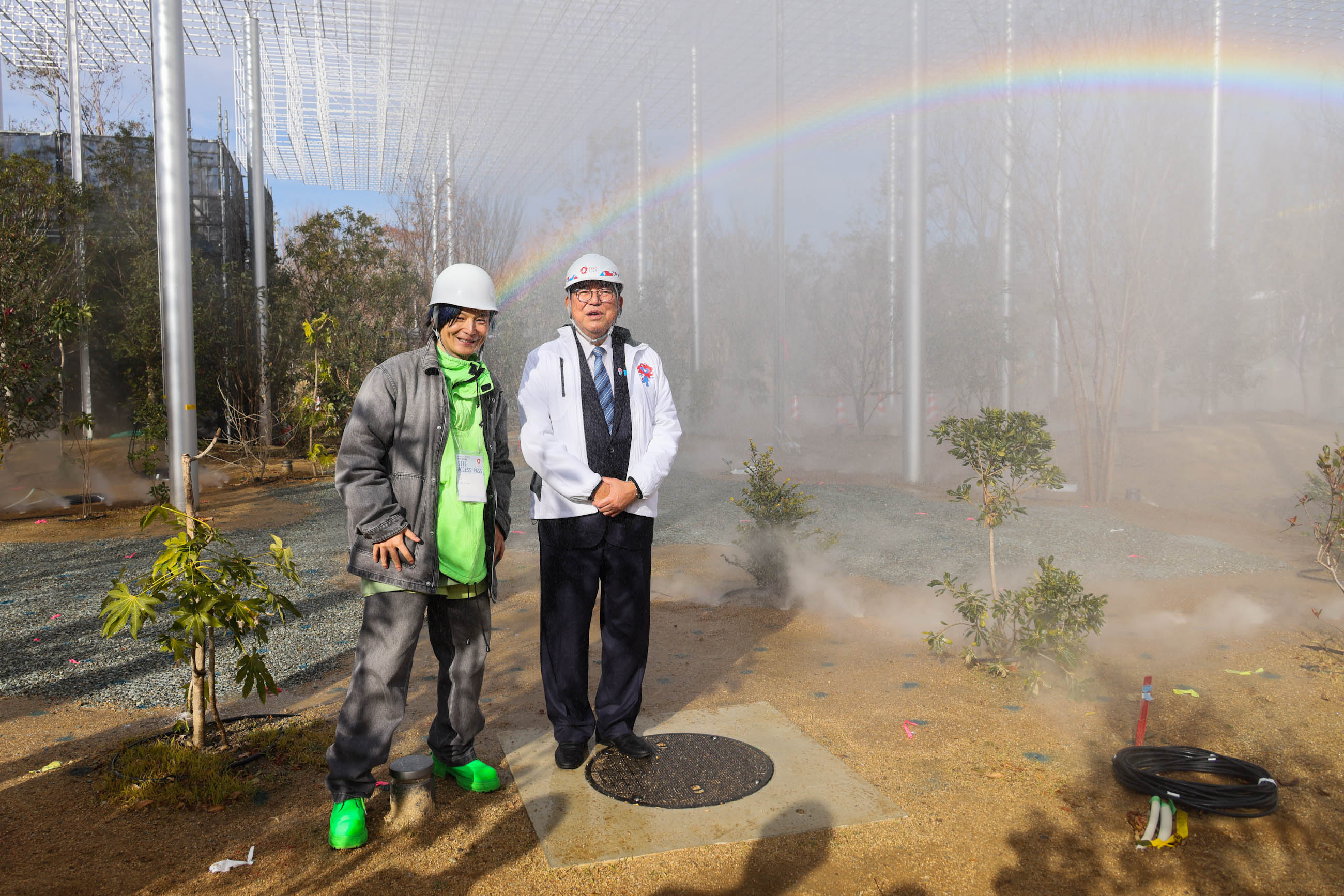 石破首相视察签名展馆1