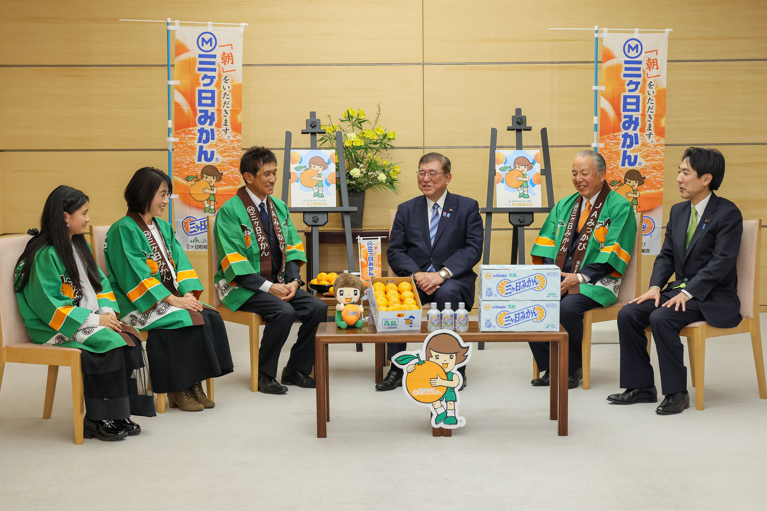 石破首相接受赠送2