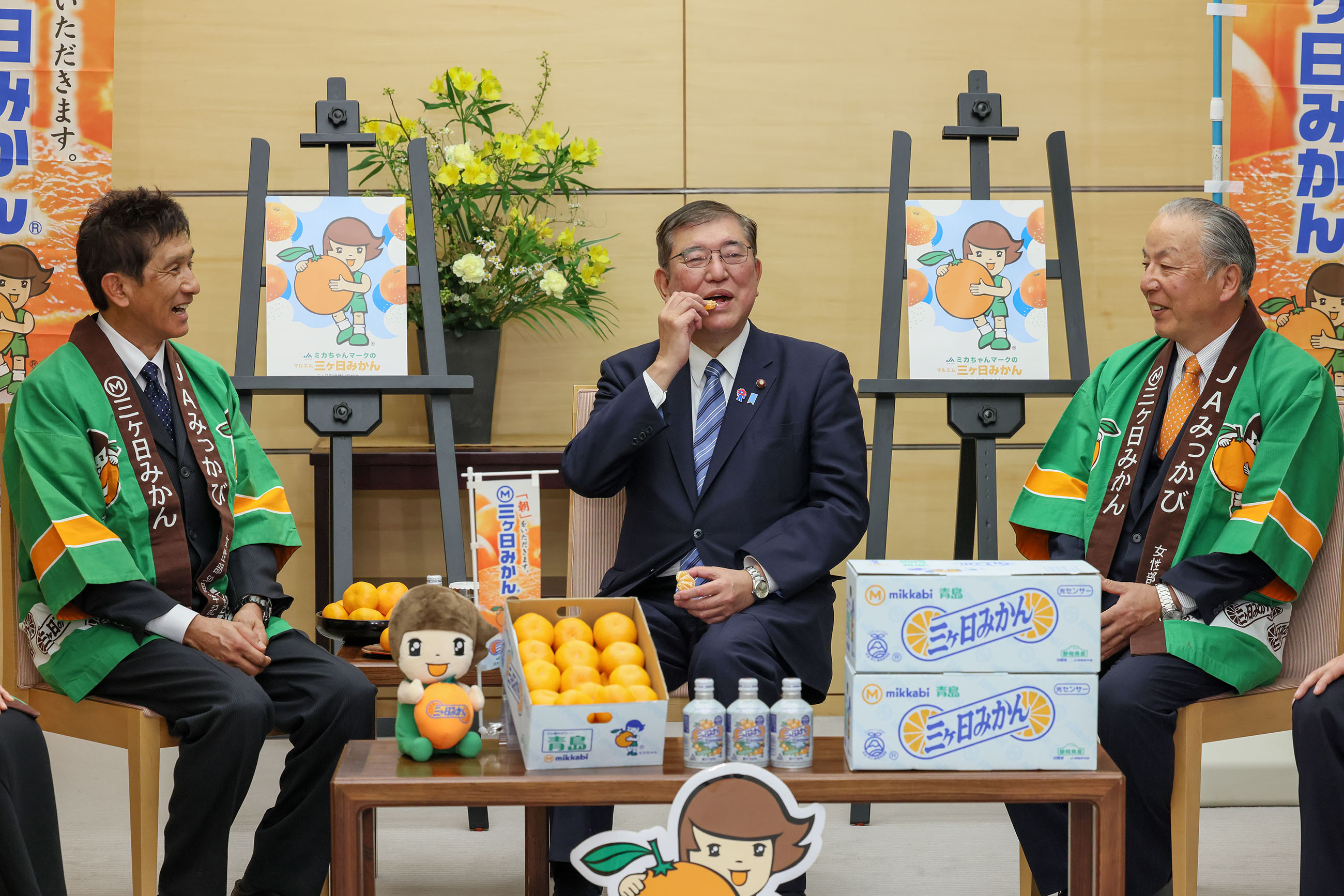 石破首相接受赠送4