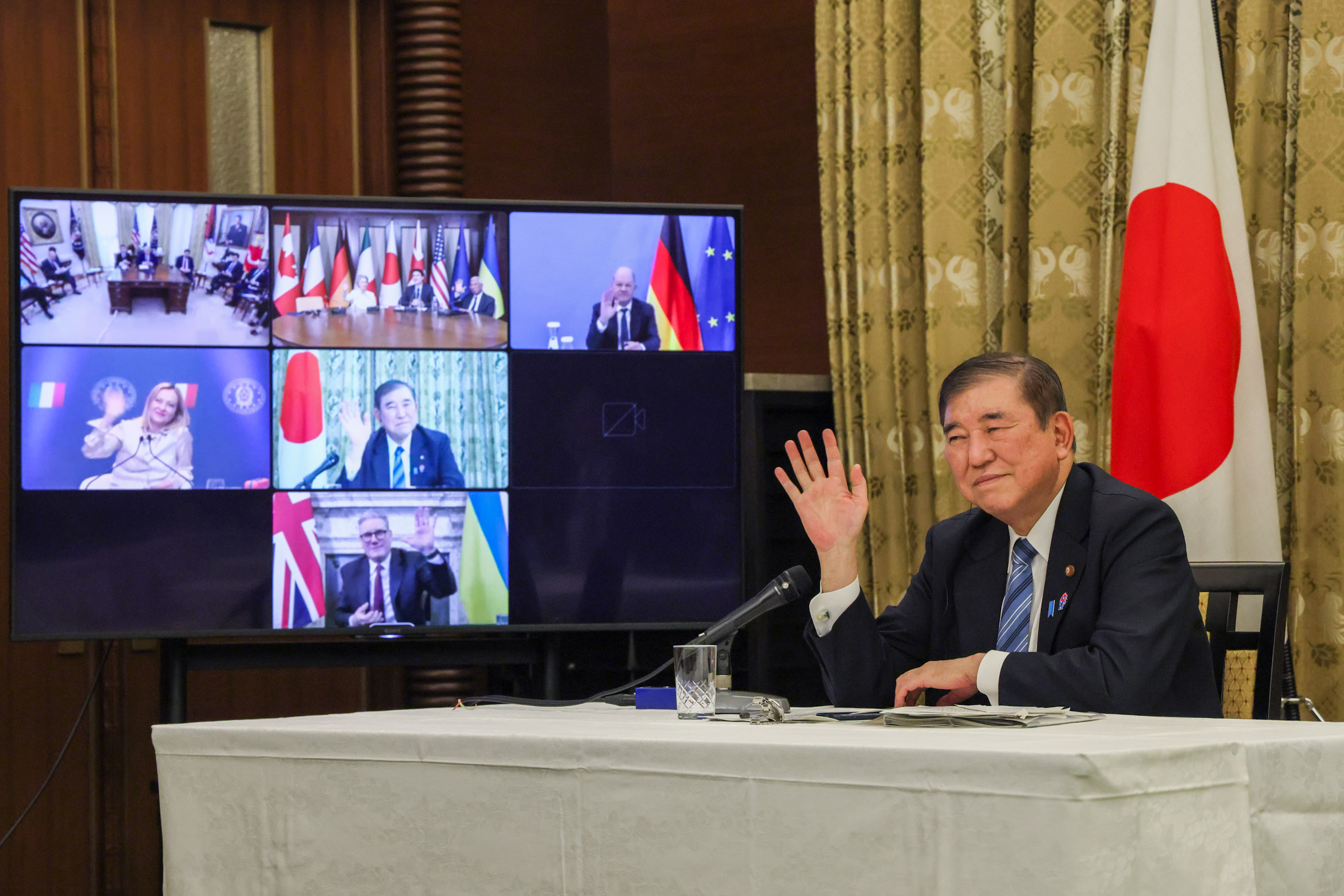 石破首相出席视频会议4