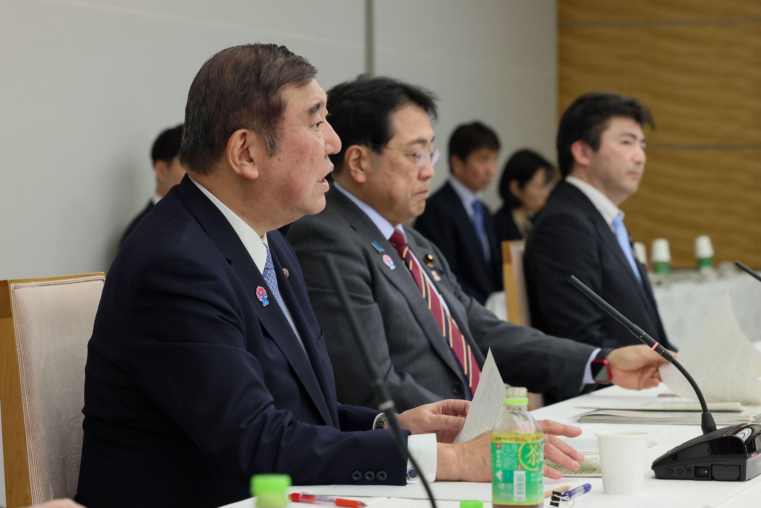 召开新资本主义实现会议