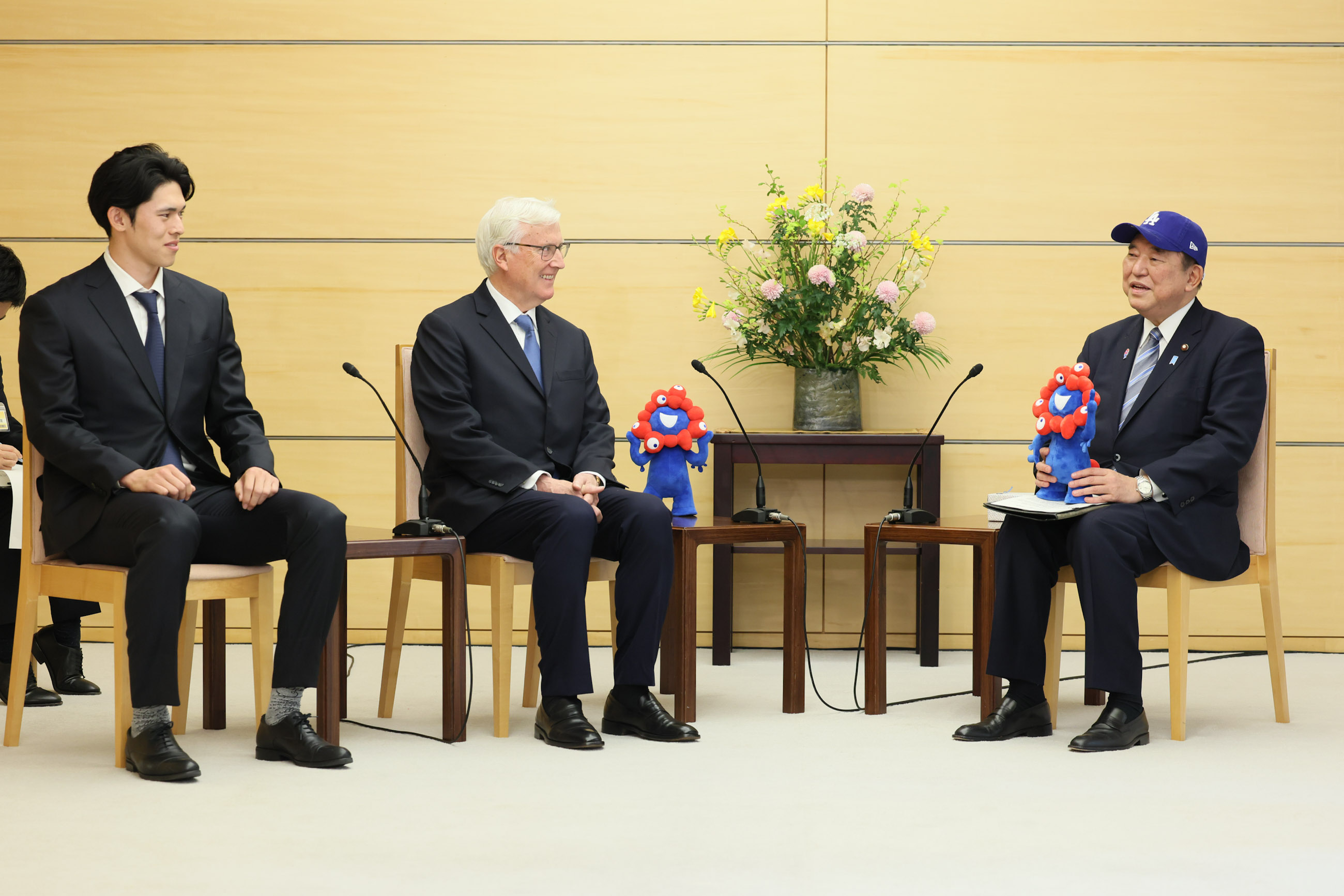 石破首相接受拜会3