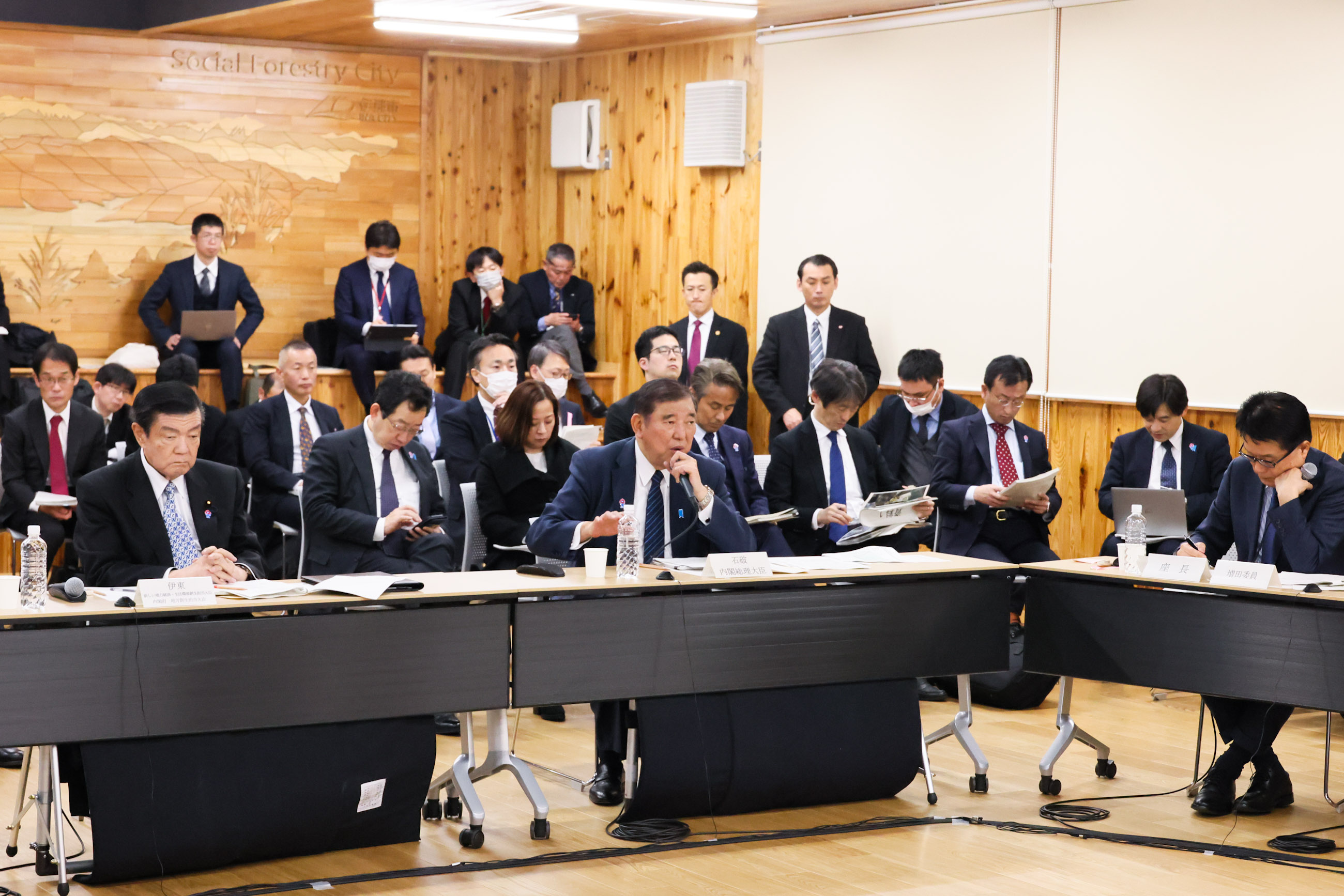 石破首相在会议发言5