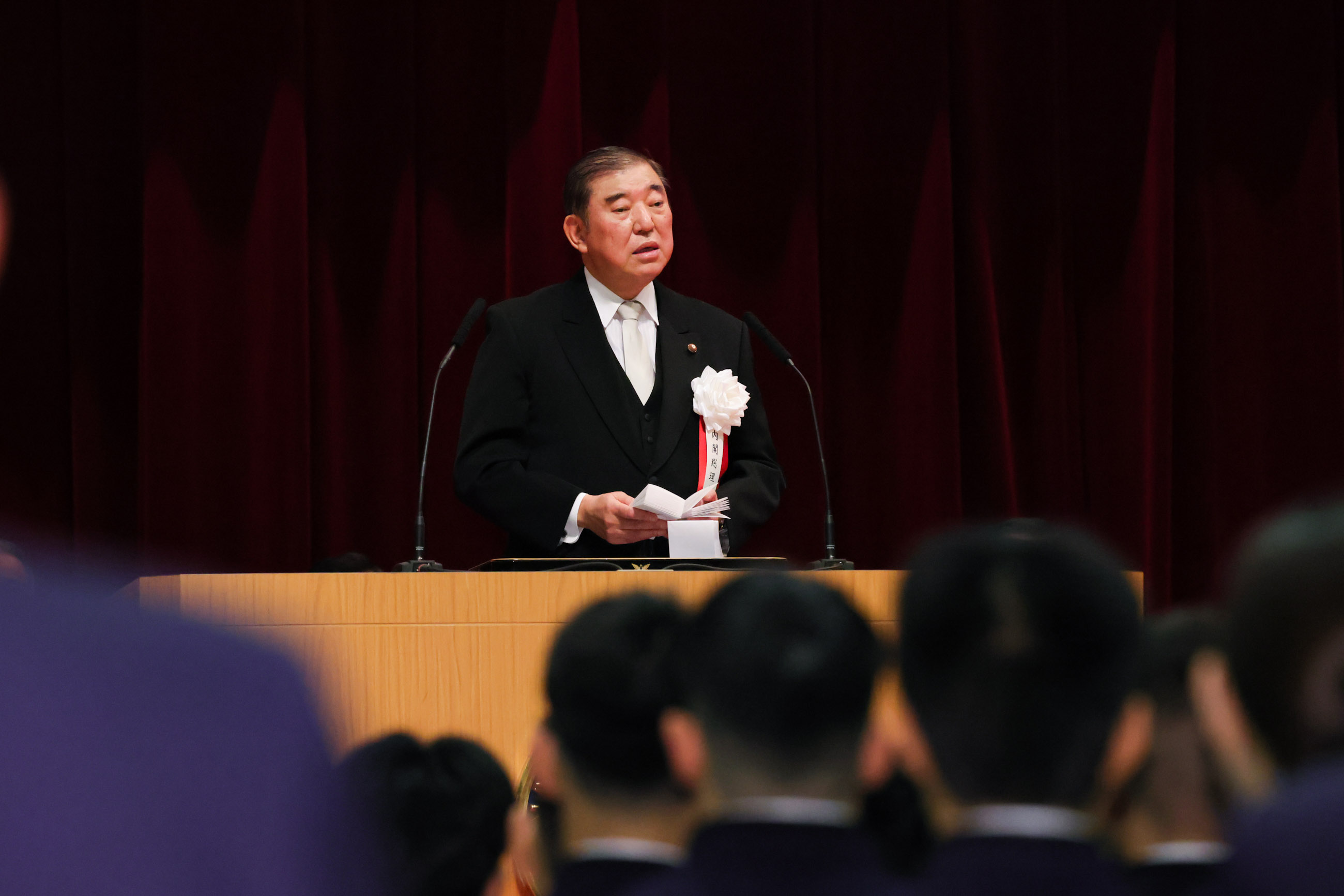 石破首相作训示3