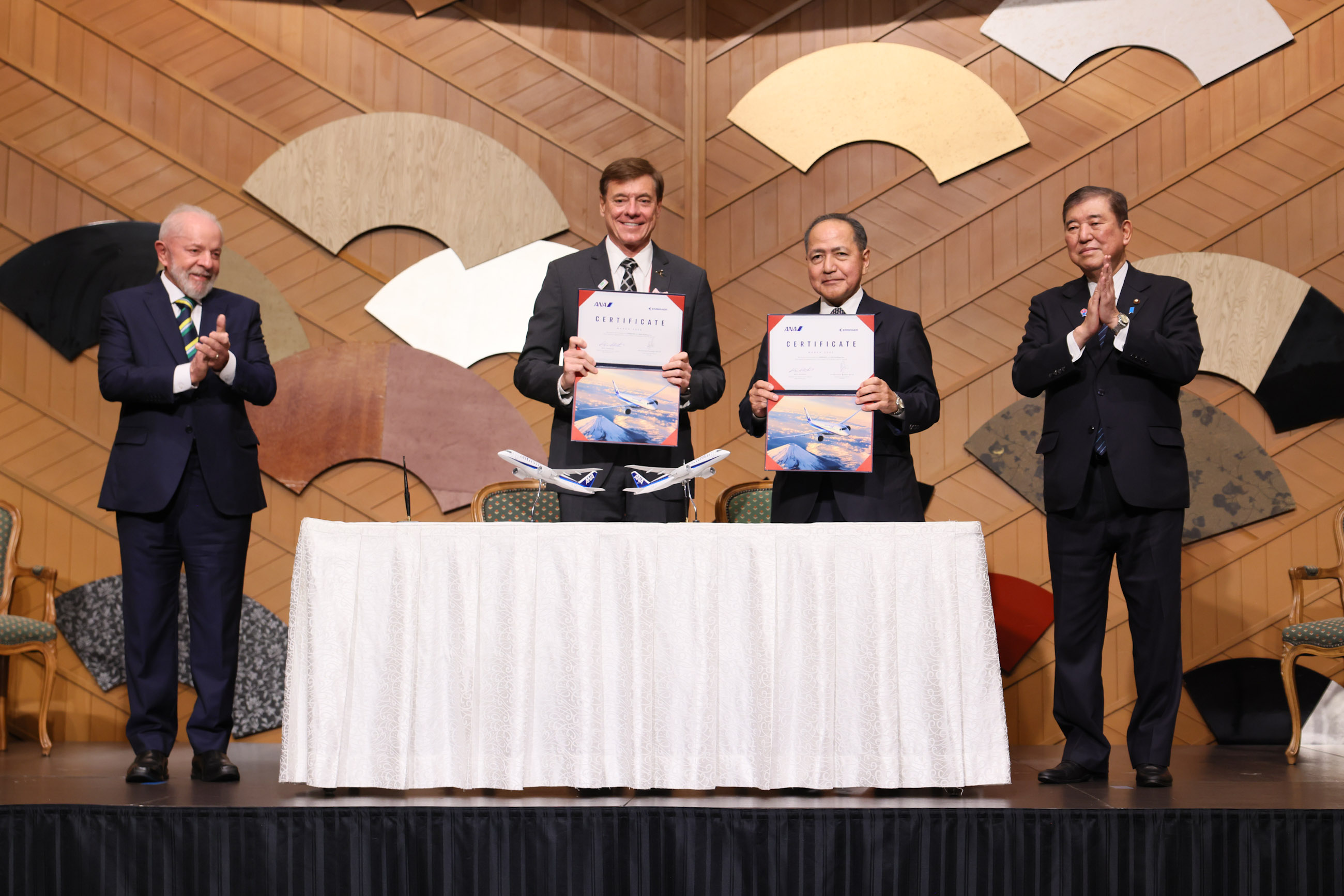 石破首相出席日本・巴西经济论坛5