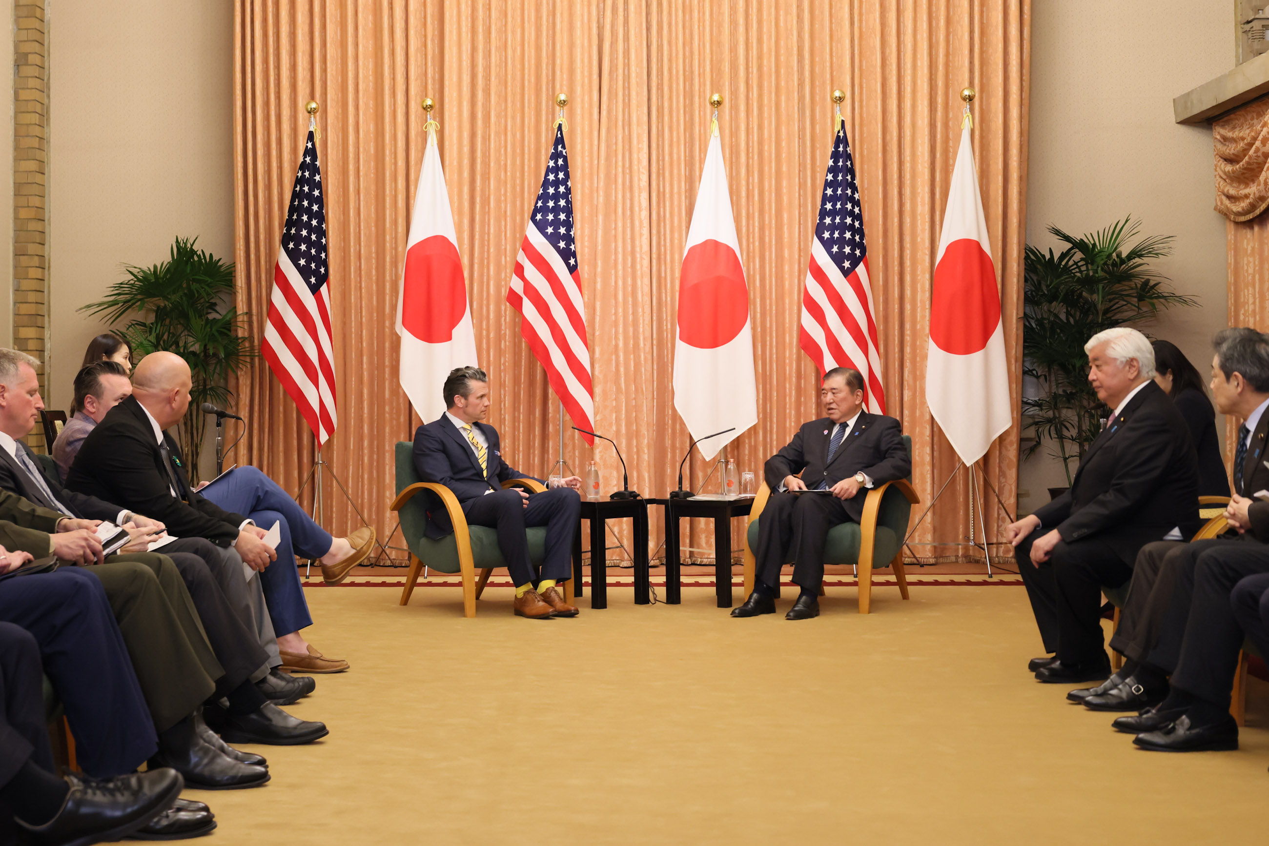 石破首相接受拜会3