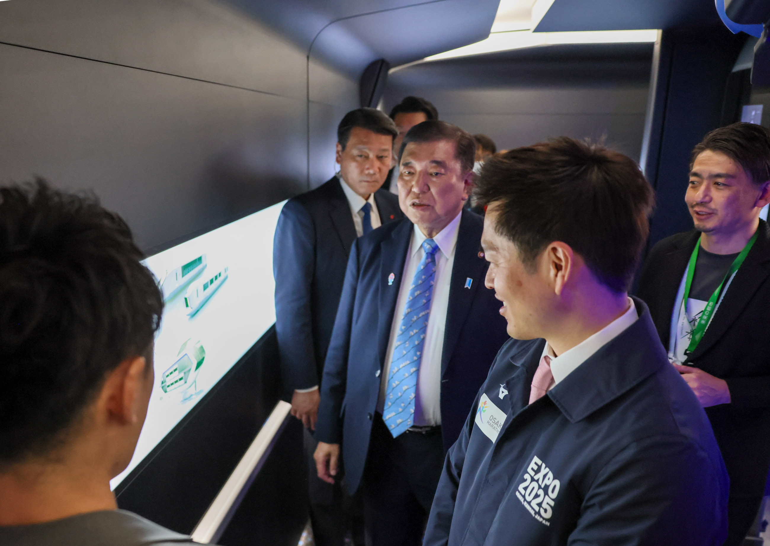 石破首相视察“未来城市”展馆7