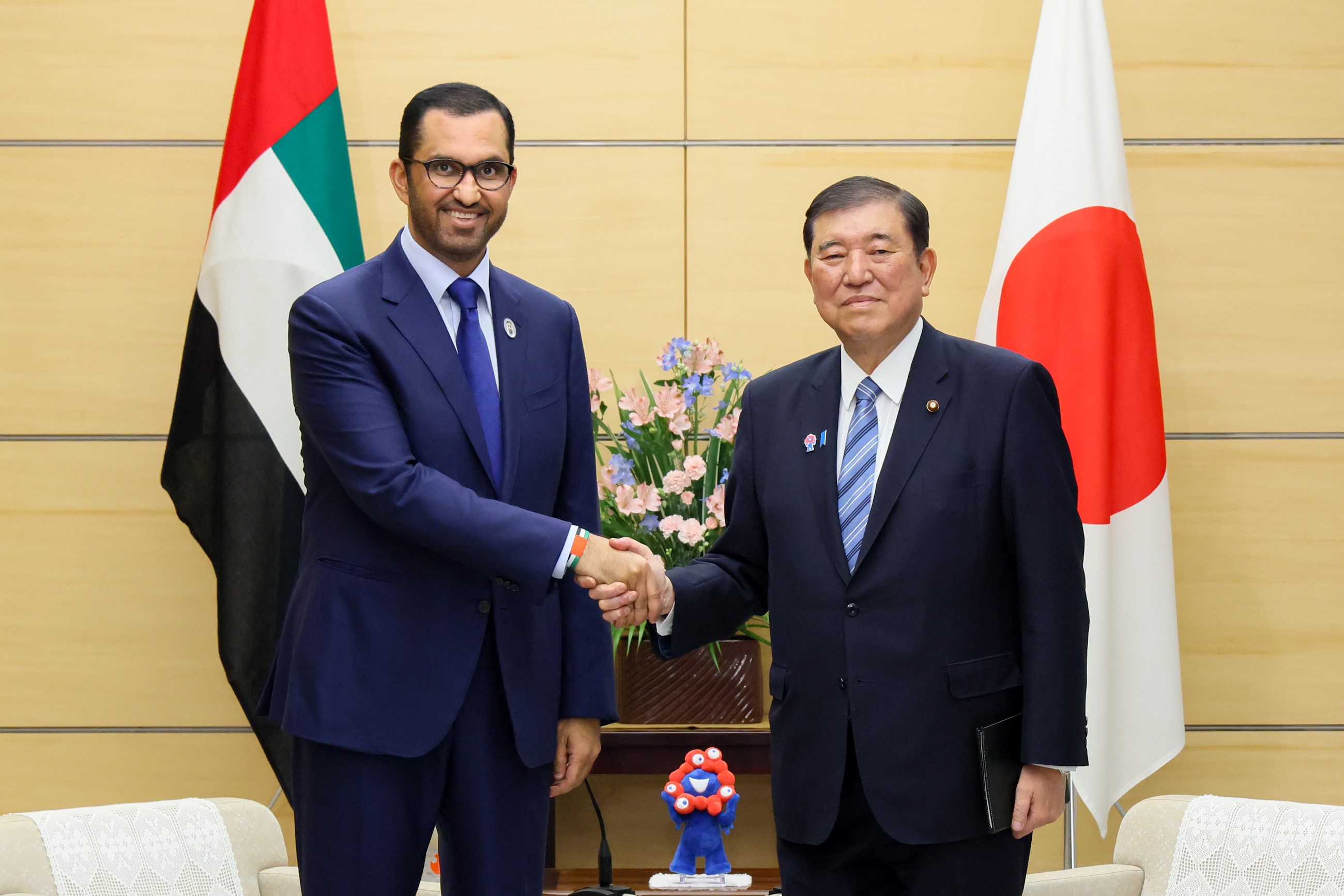 会见阿拉伯联合酋长国(UAE)工业与先进技术部部长兼日本事务特使贾比尔