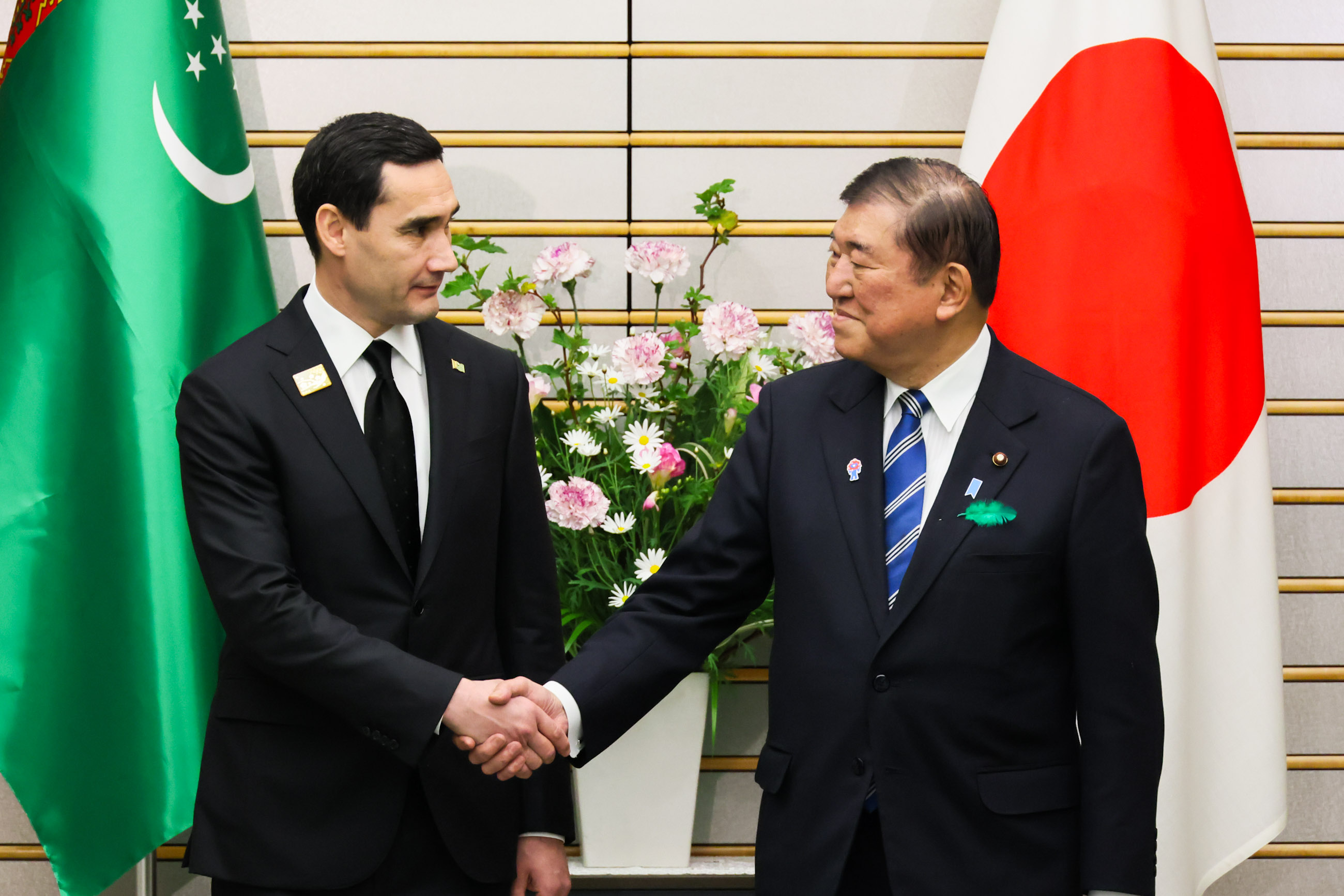 日本土库曼斯坦首脑会谈2