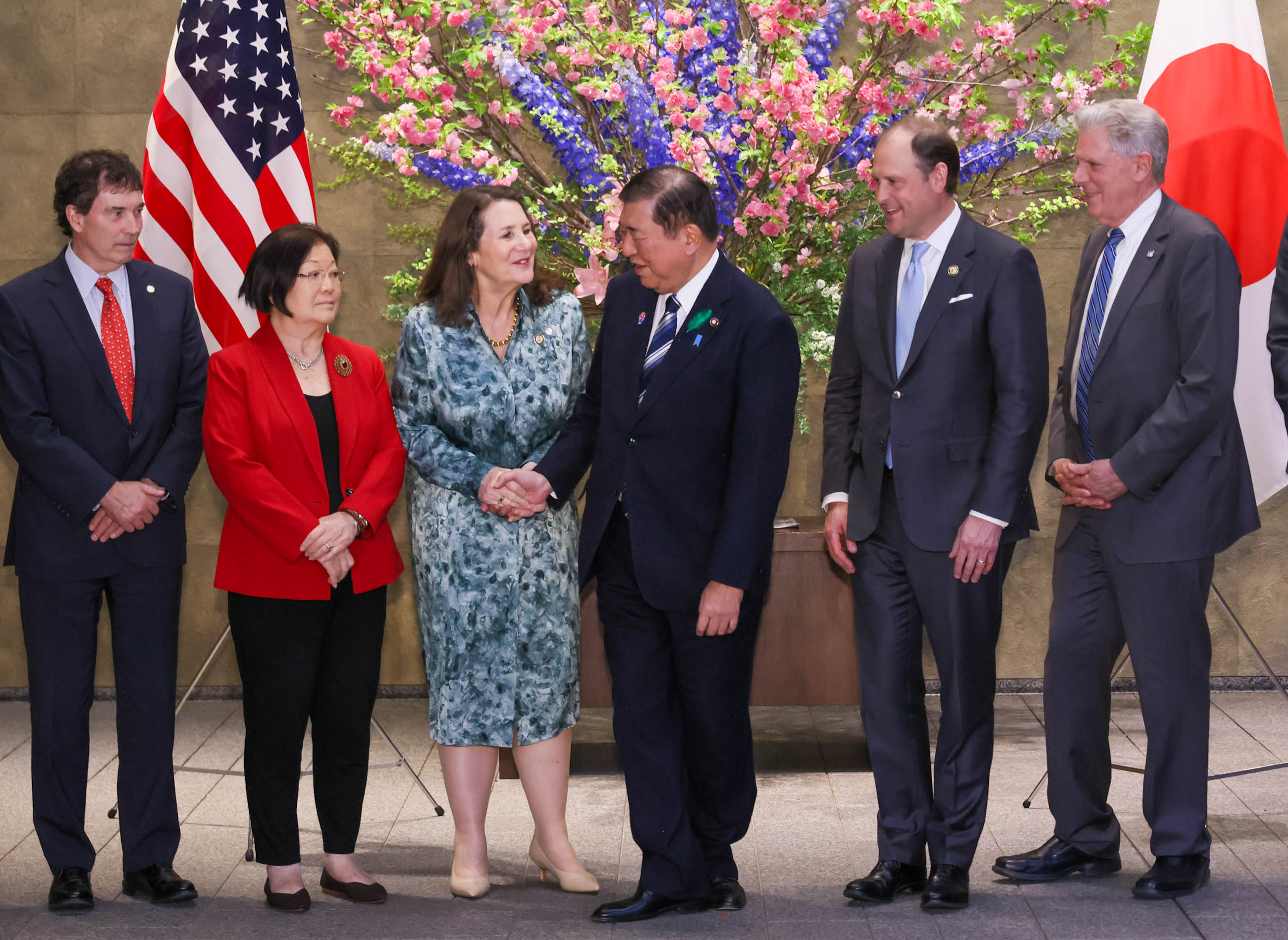 石破首相接受拜会2
