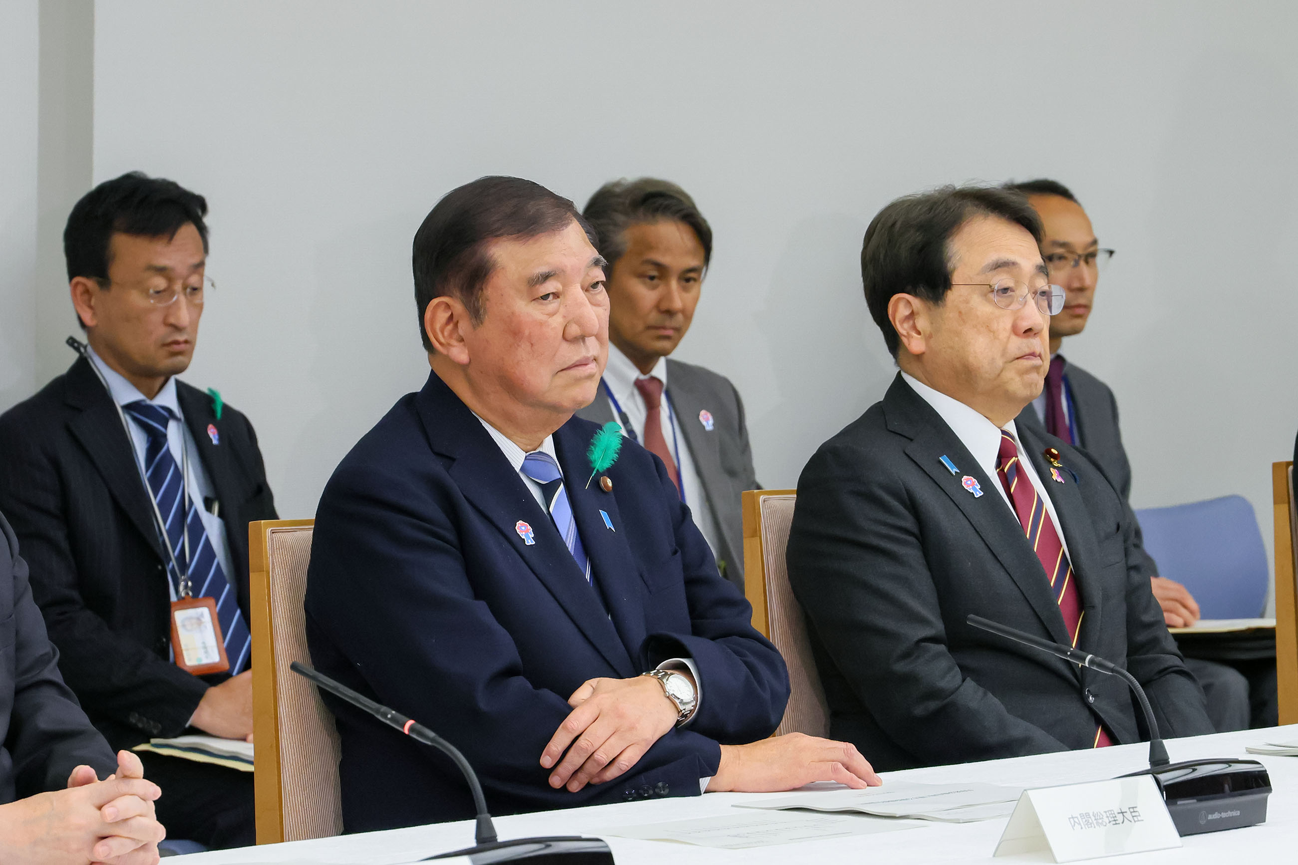 出席月度经济报告等相关阁僚会议