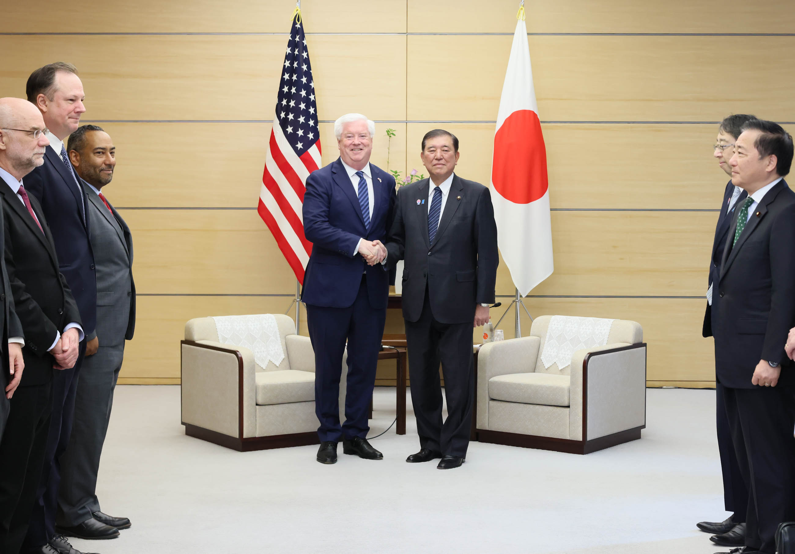 石破首相接受拜会3