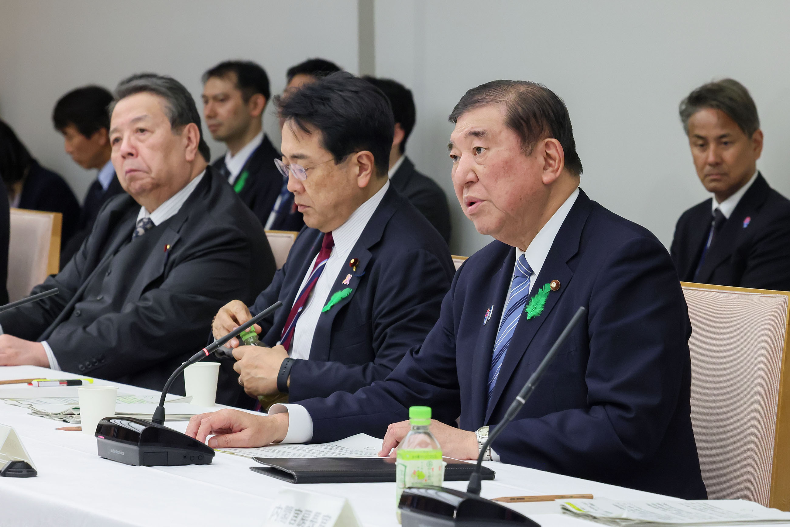 召开经济财政咨询会议