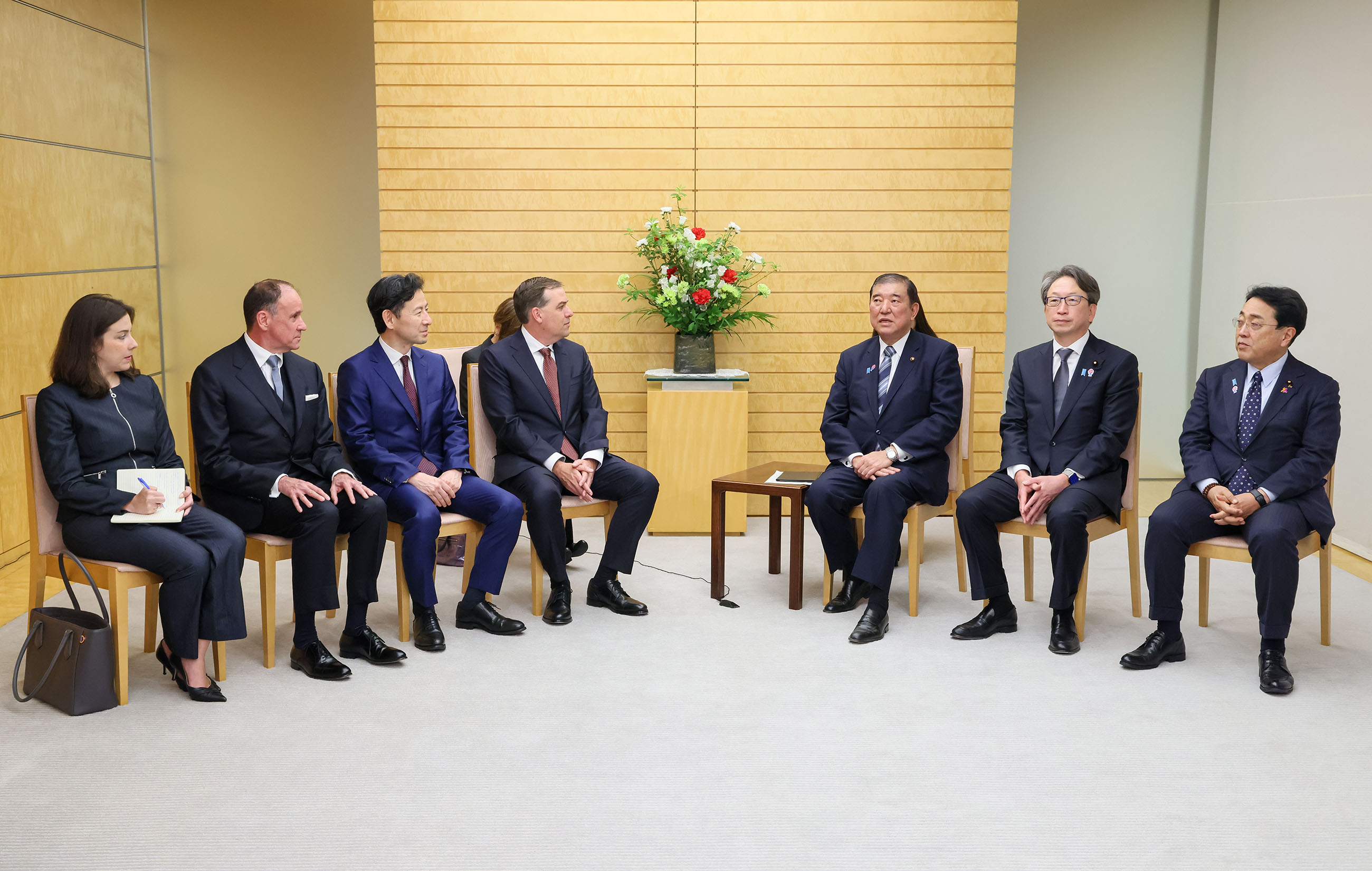 石破首相接受拜会3