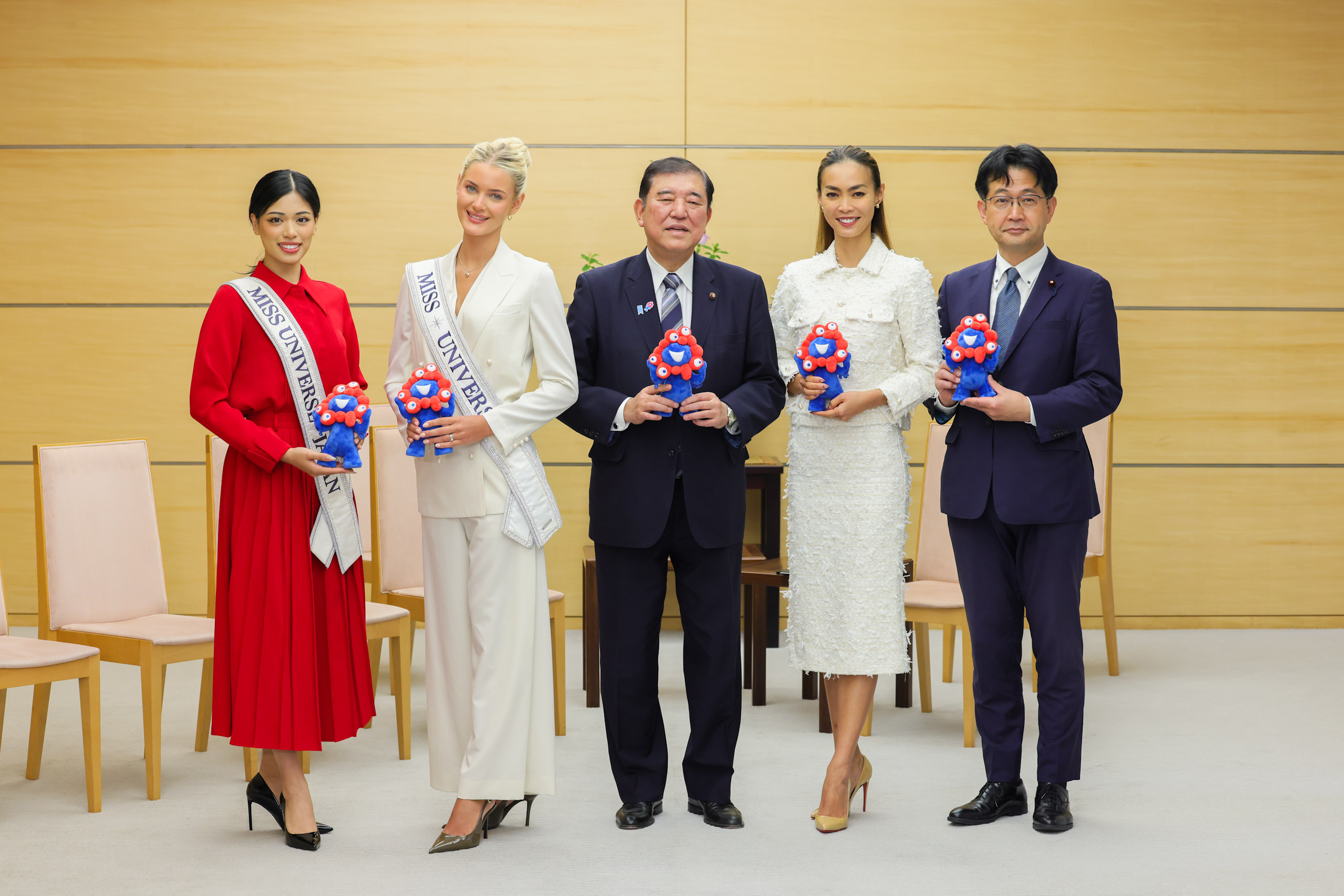 石破首相接受拜会2