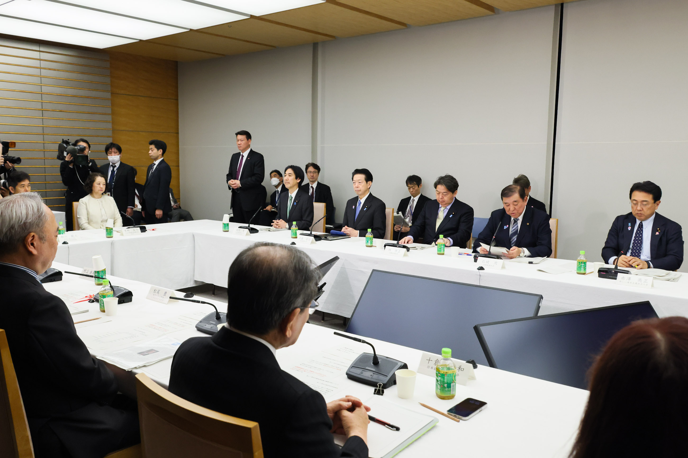 石破首相总结会议3