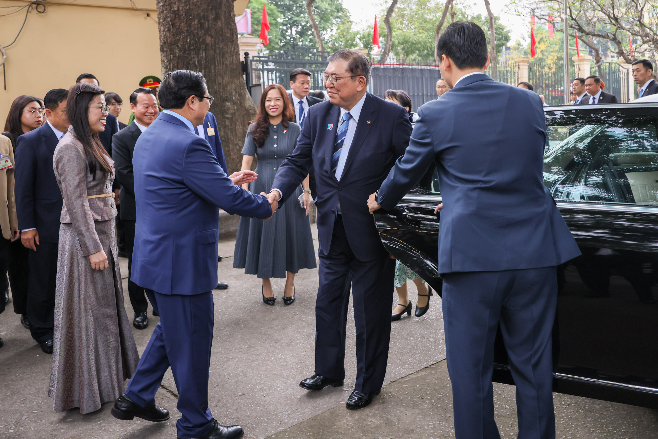 与范明政总理夫妇进行早宴1