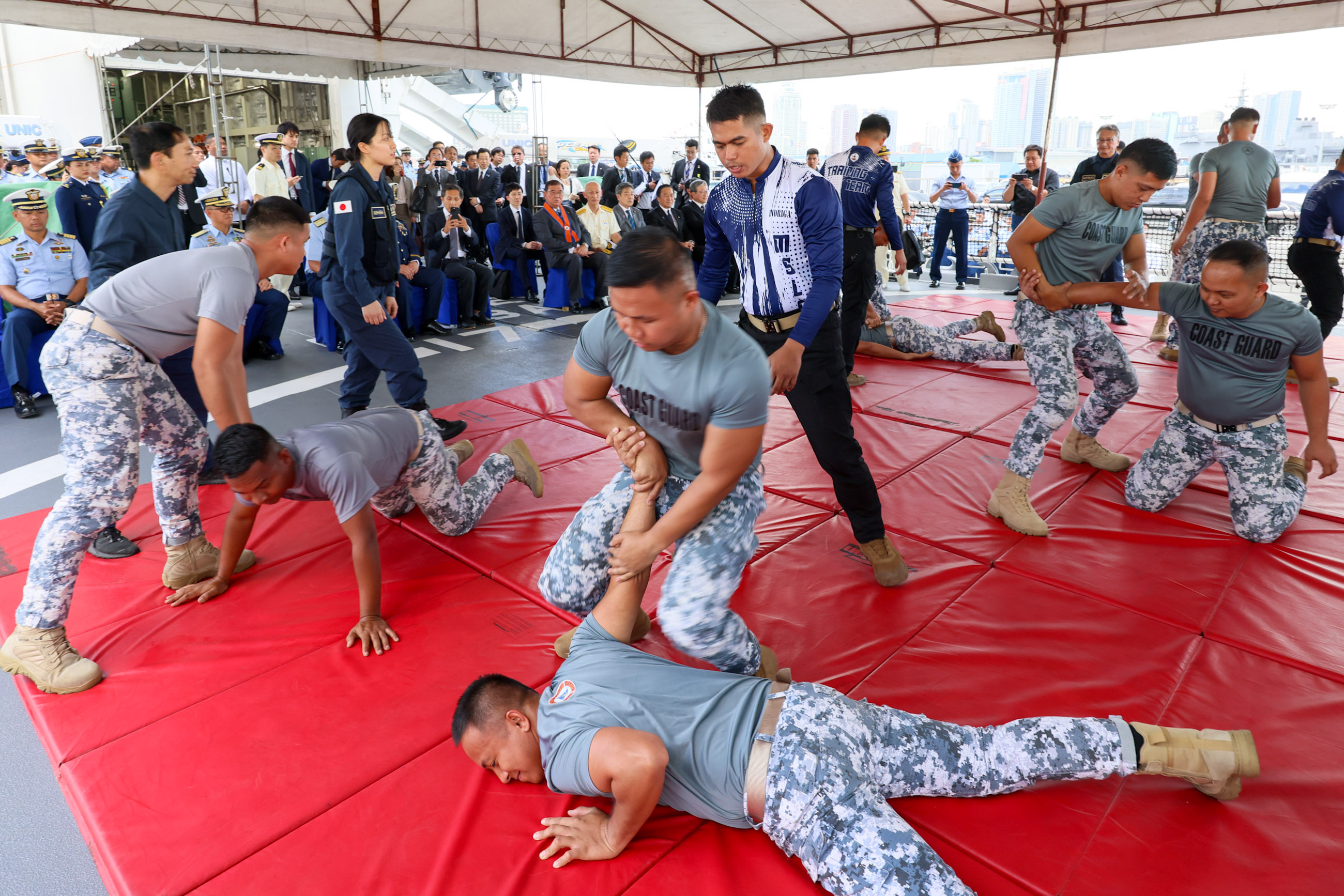 视察菲律宾海岸警卫队5