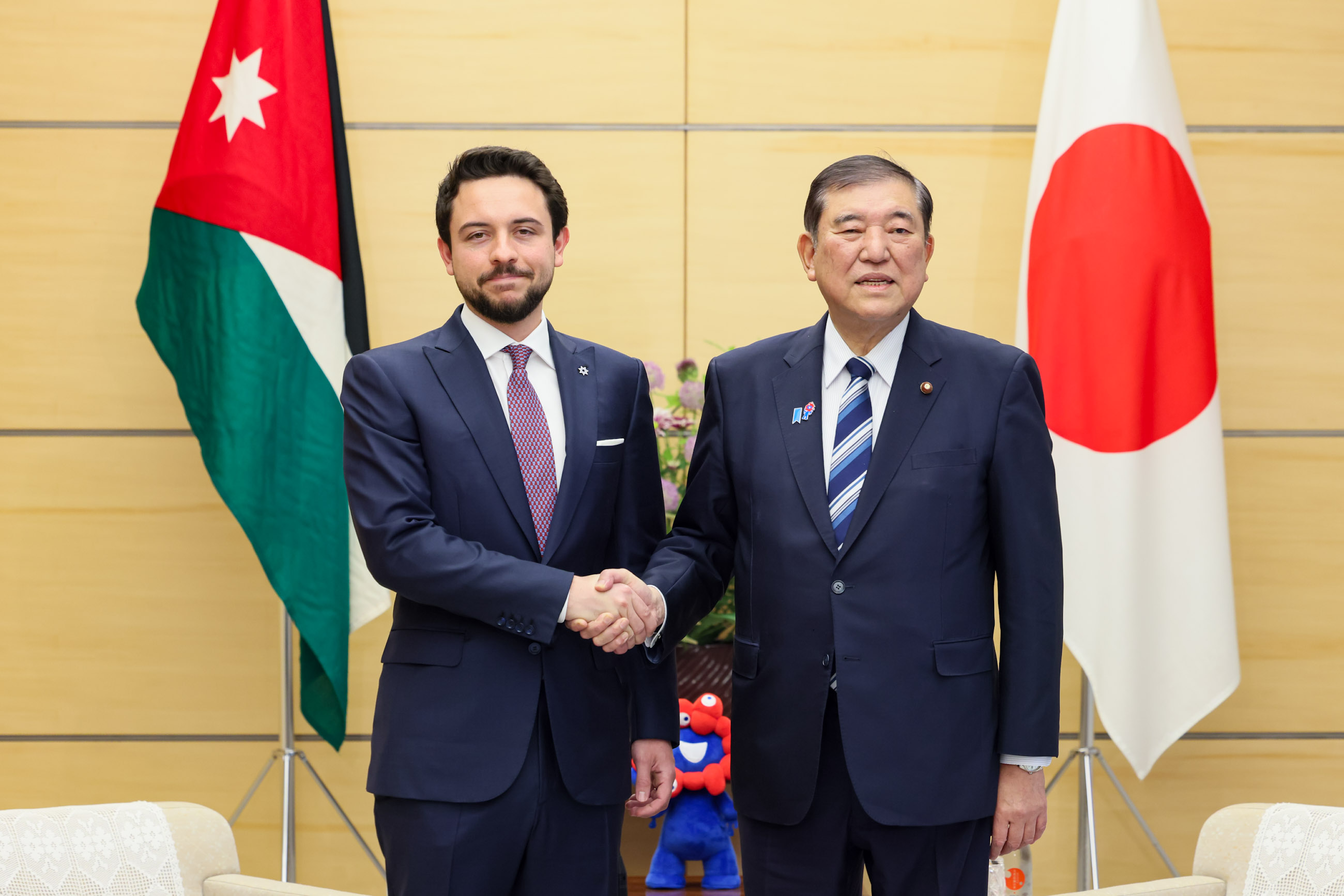 会见约旦王储侯赛因