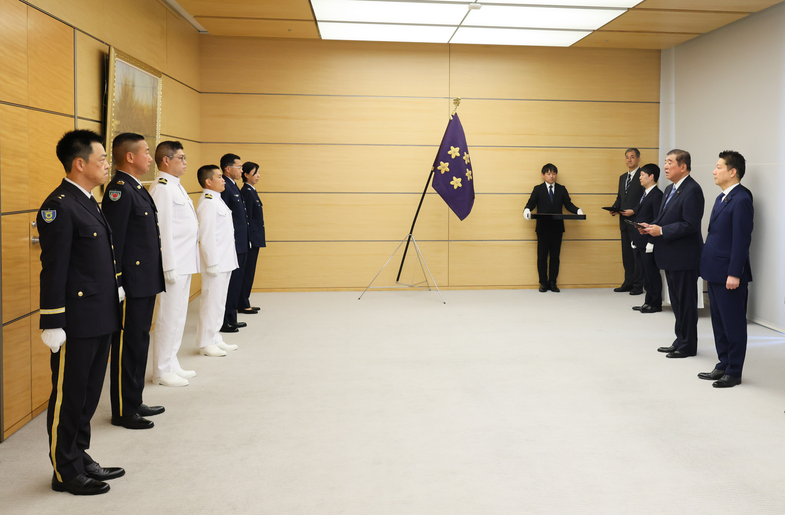 出席自卫队・内阁总理大臣特别奖表彰仪式