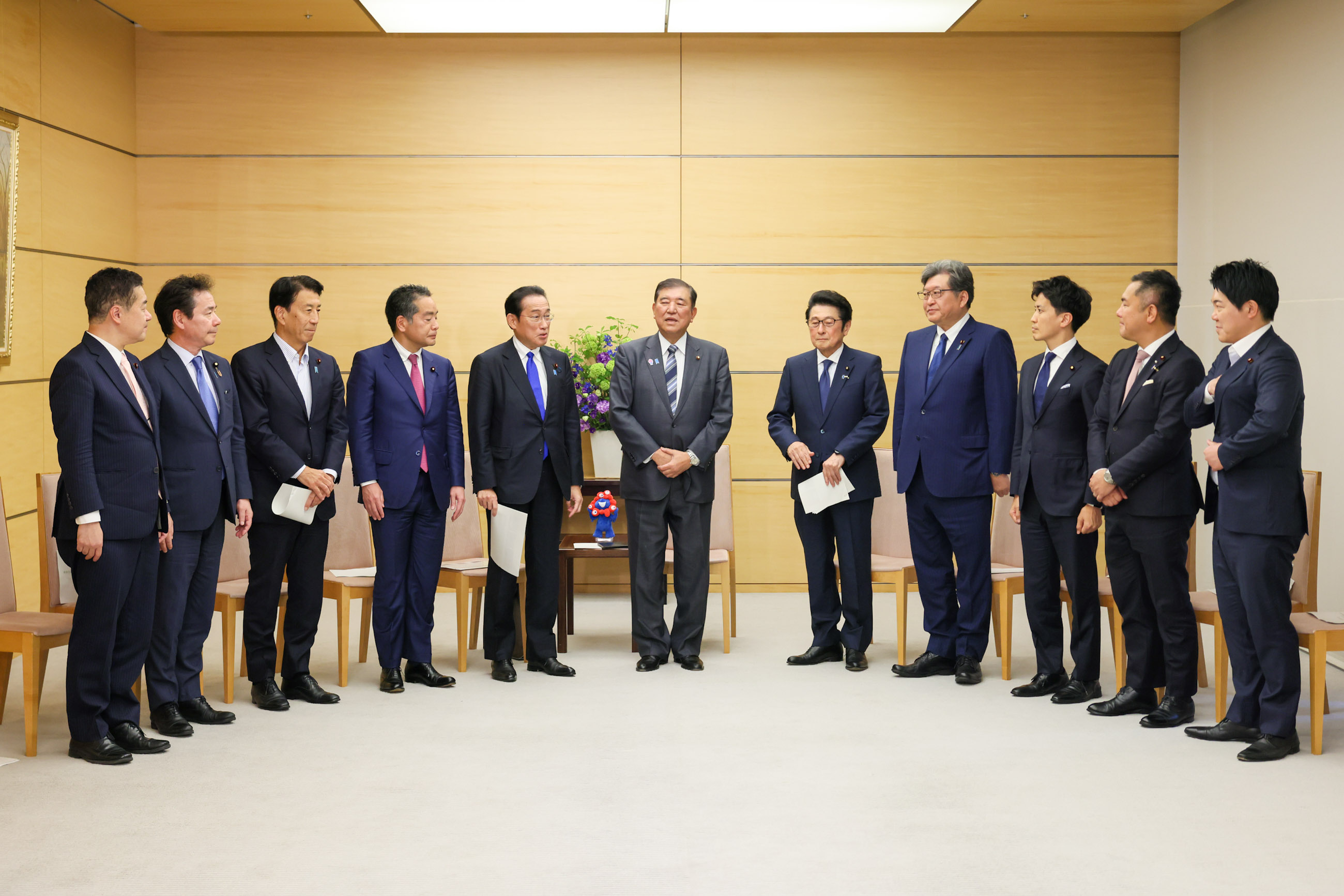 石破首相听取报告2