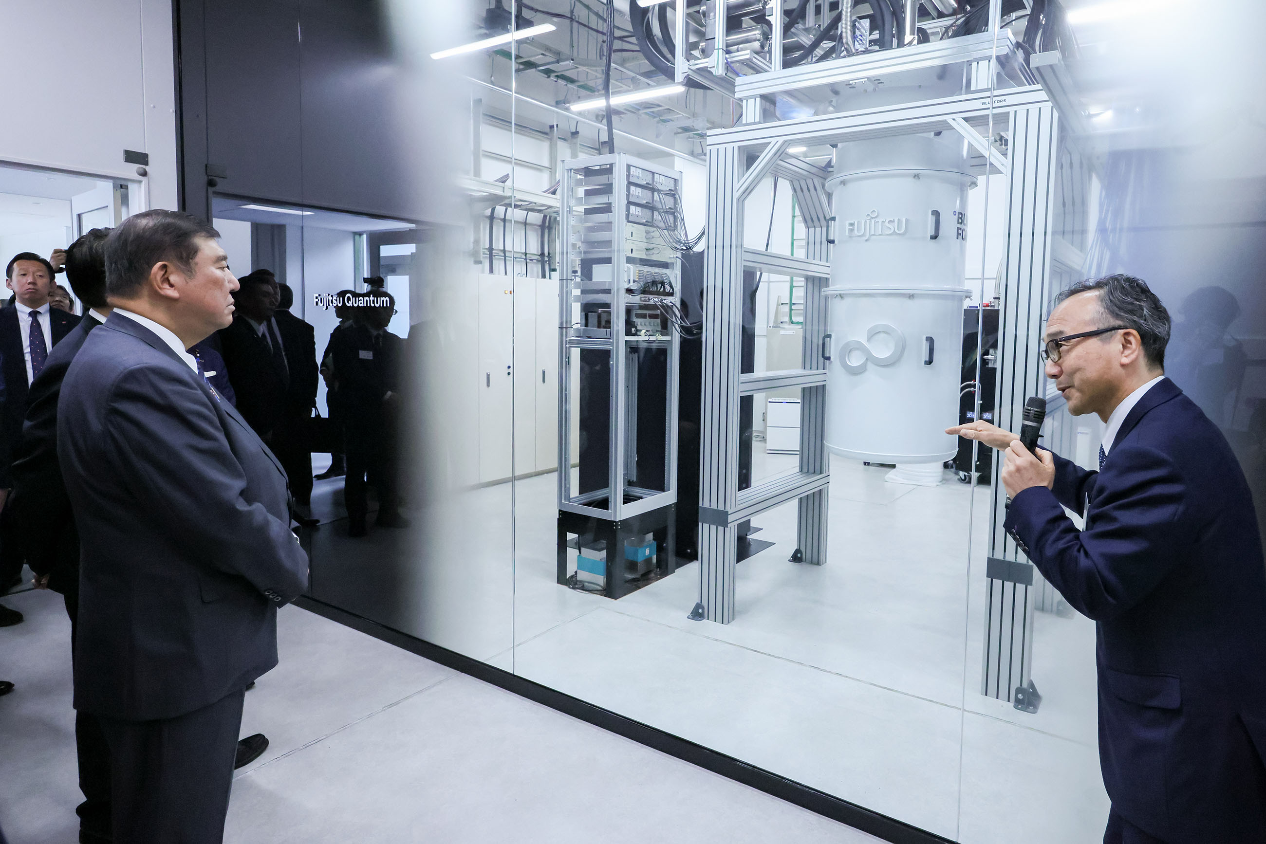 石破首相视察G-QuAT7