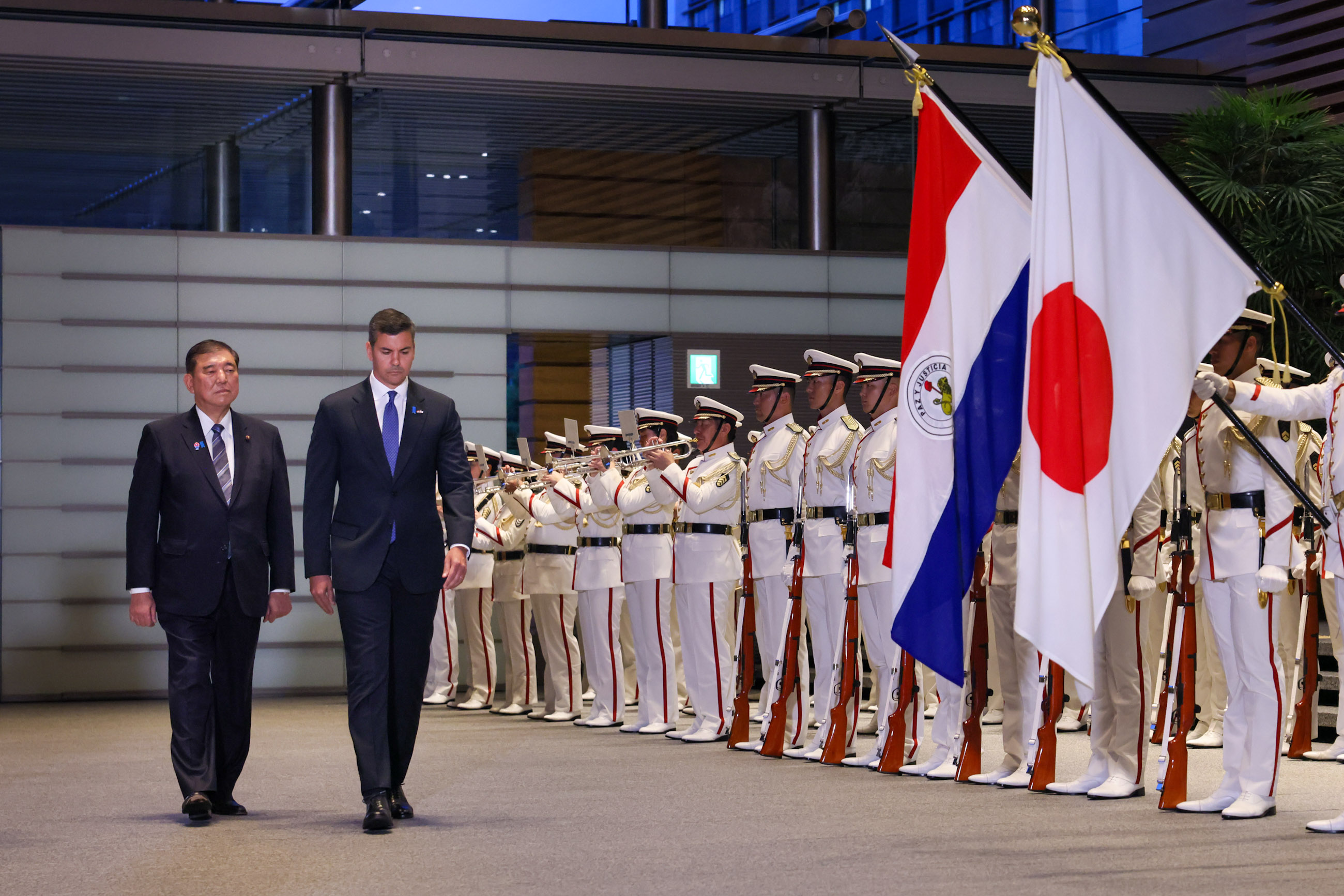 仪仗队的荣誉礼和迎宾仪式4