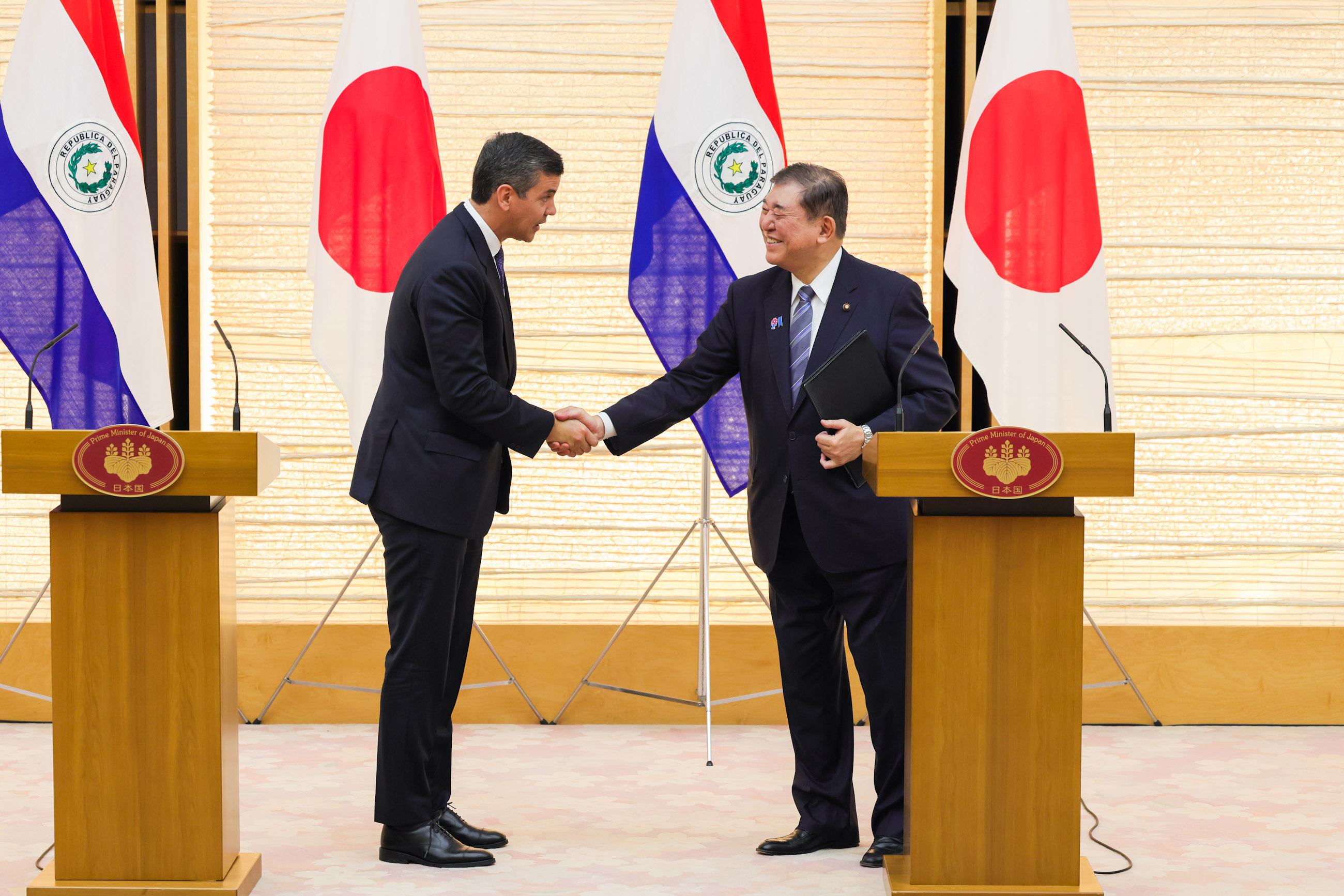 联合记者发布会4