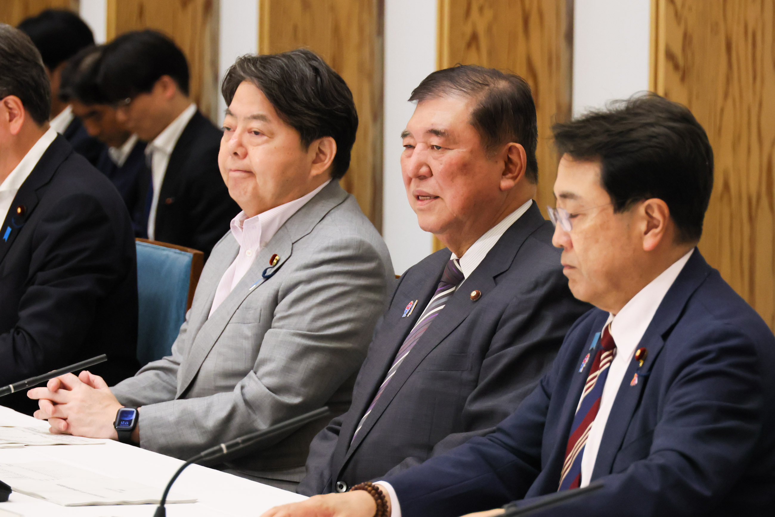 出席月例经济报告等相关阁僚会议