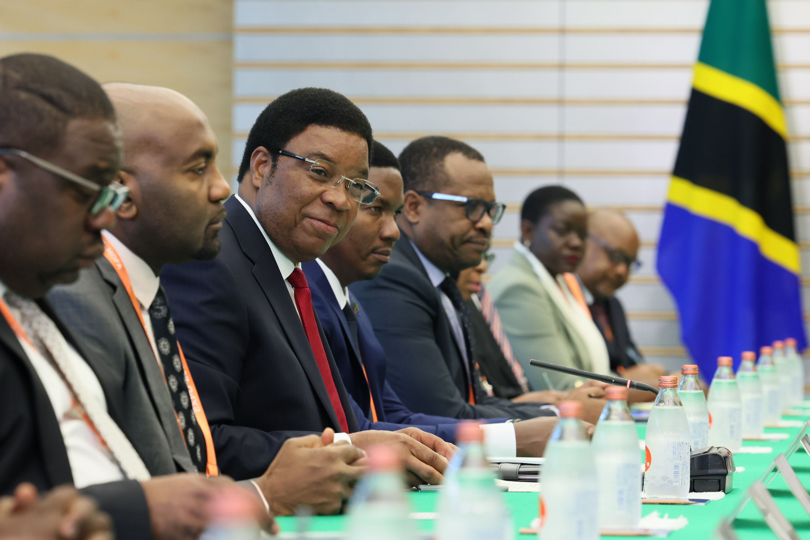 日本坦桑尼亚首脑会谈2