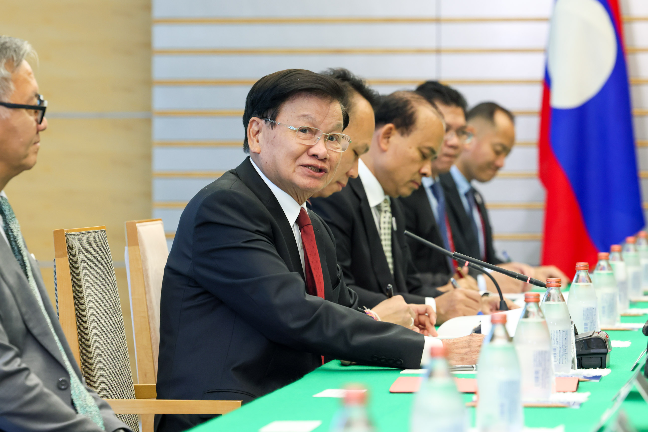 日本老挝首脑会谈2