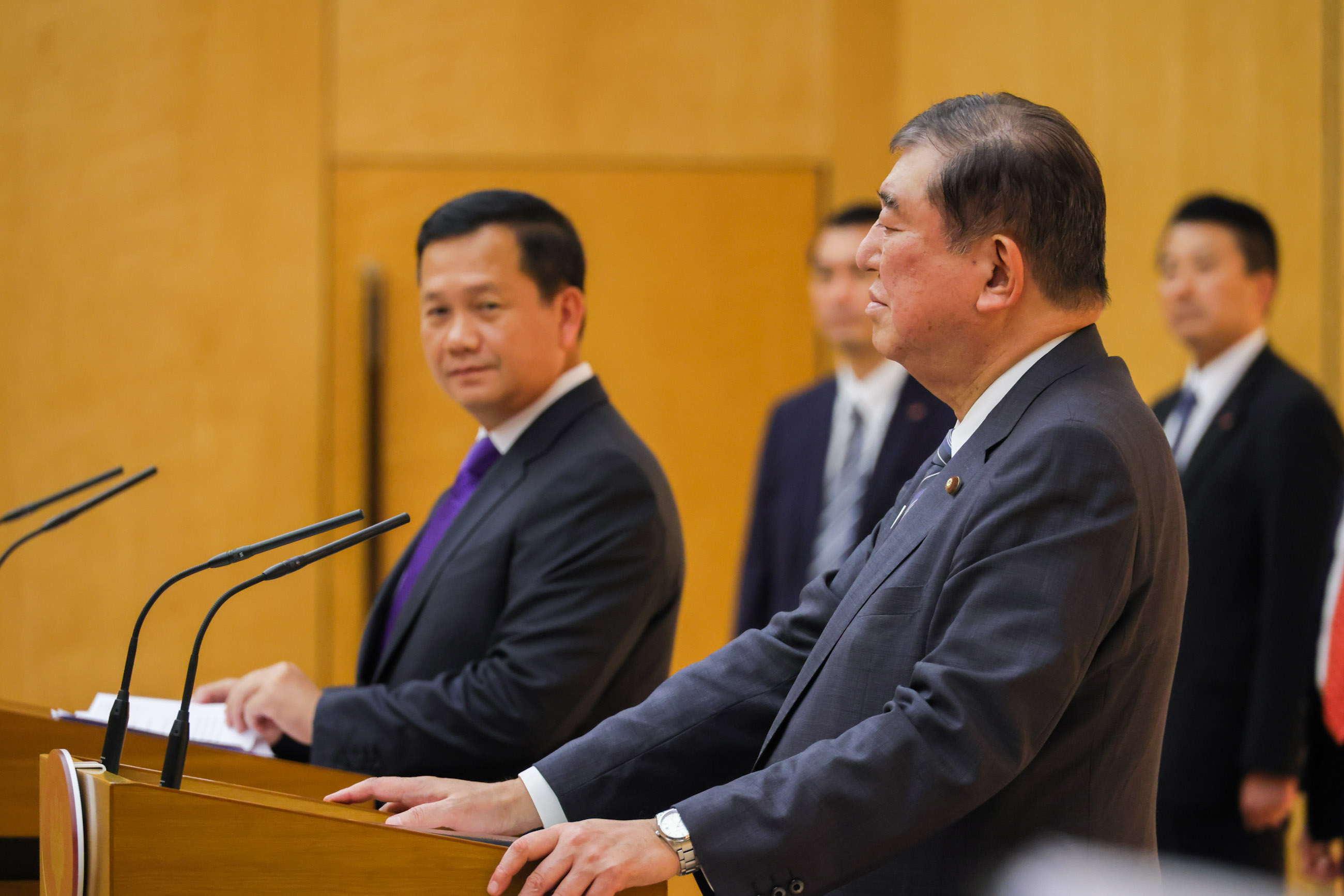 联合记者发布会6