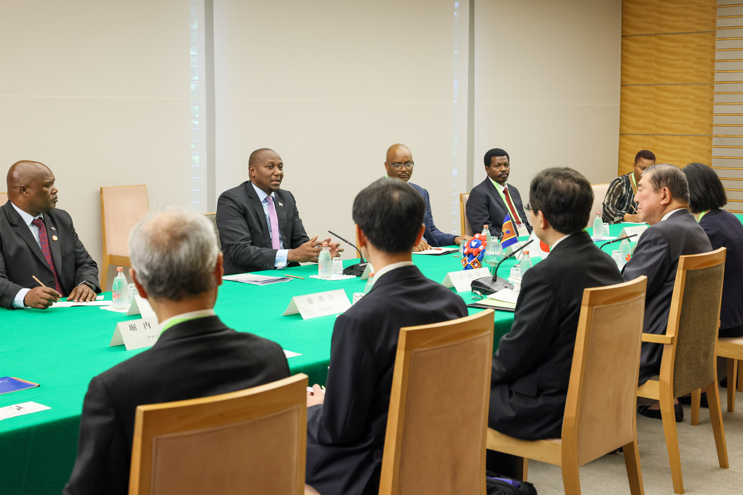 日本斯威士兰首脑会谈3