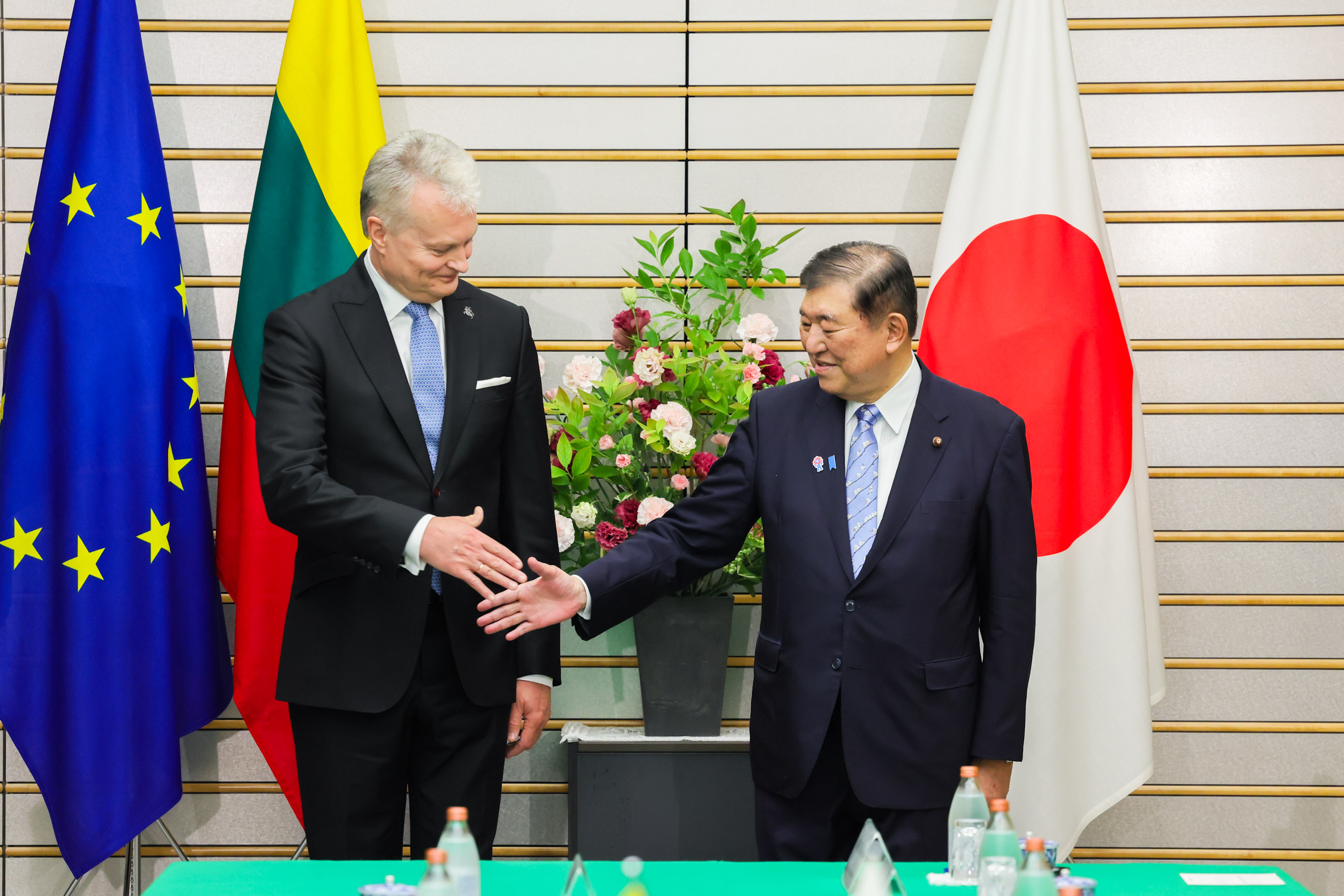 石破首相与瑙塞达总统举行会谈2