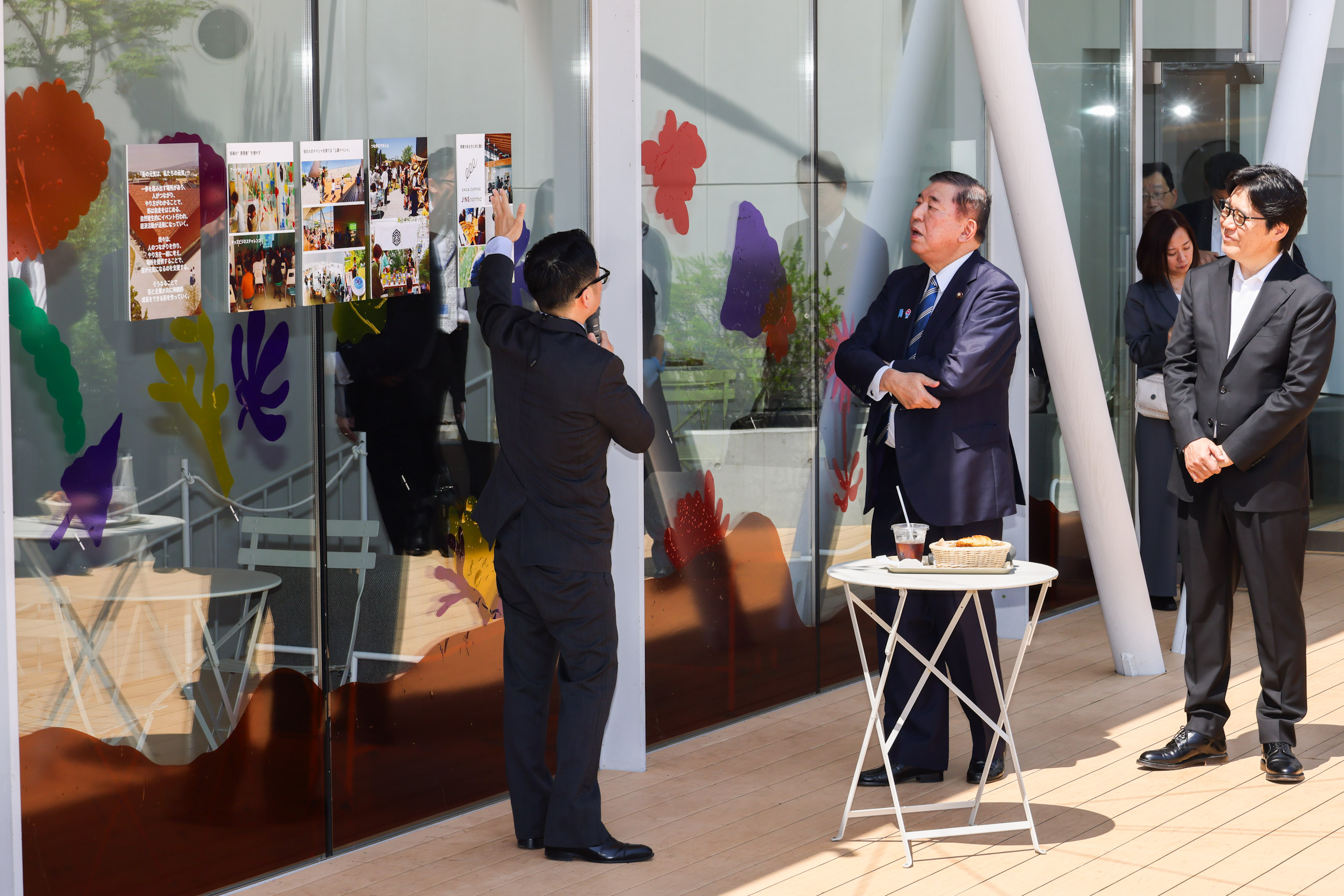 石破首相视察JINS PARK2