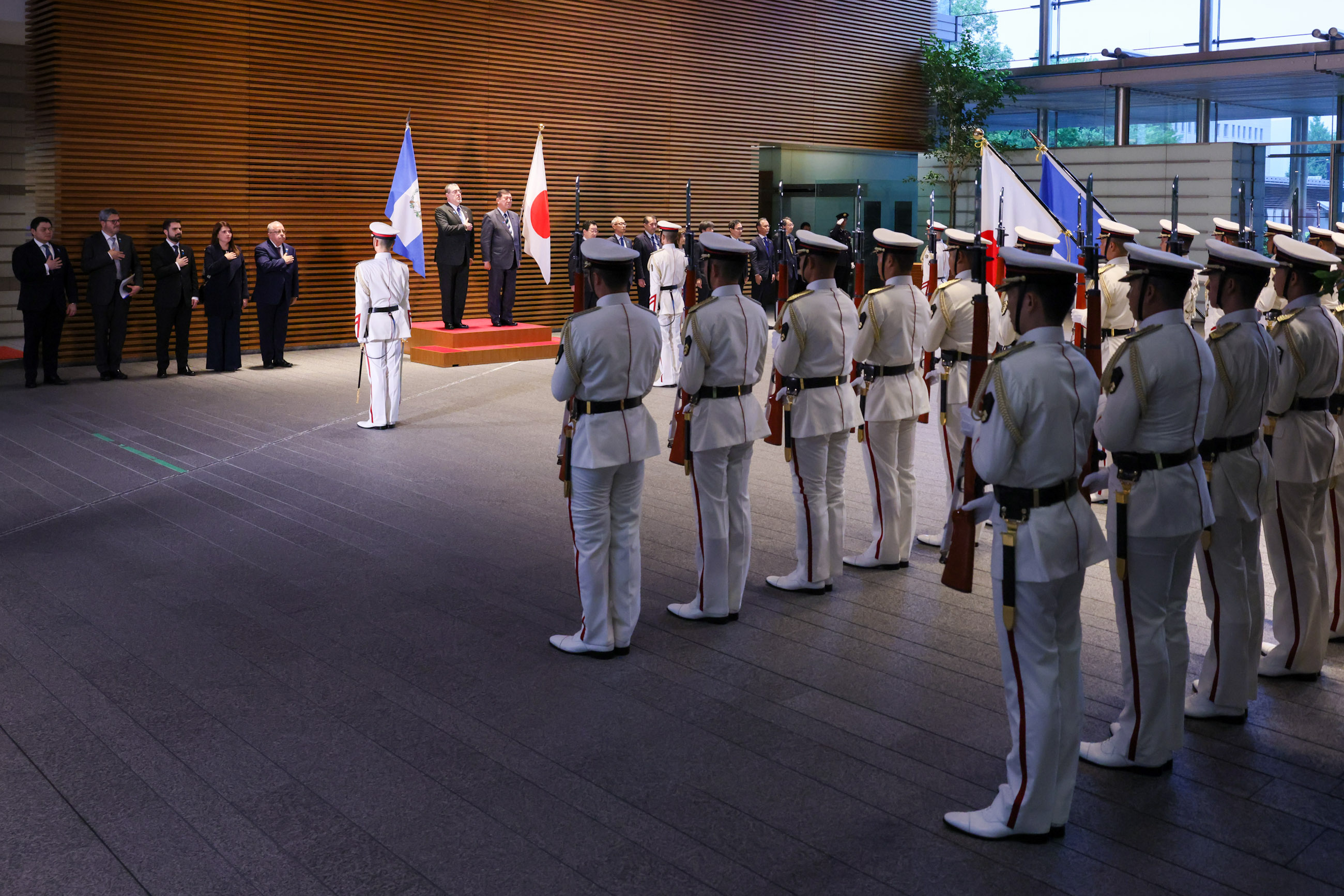 仪仗队的荣誉礼和迎宾仪式3