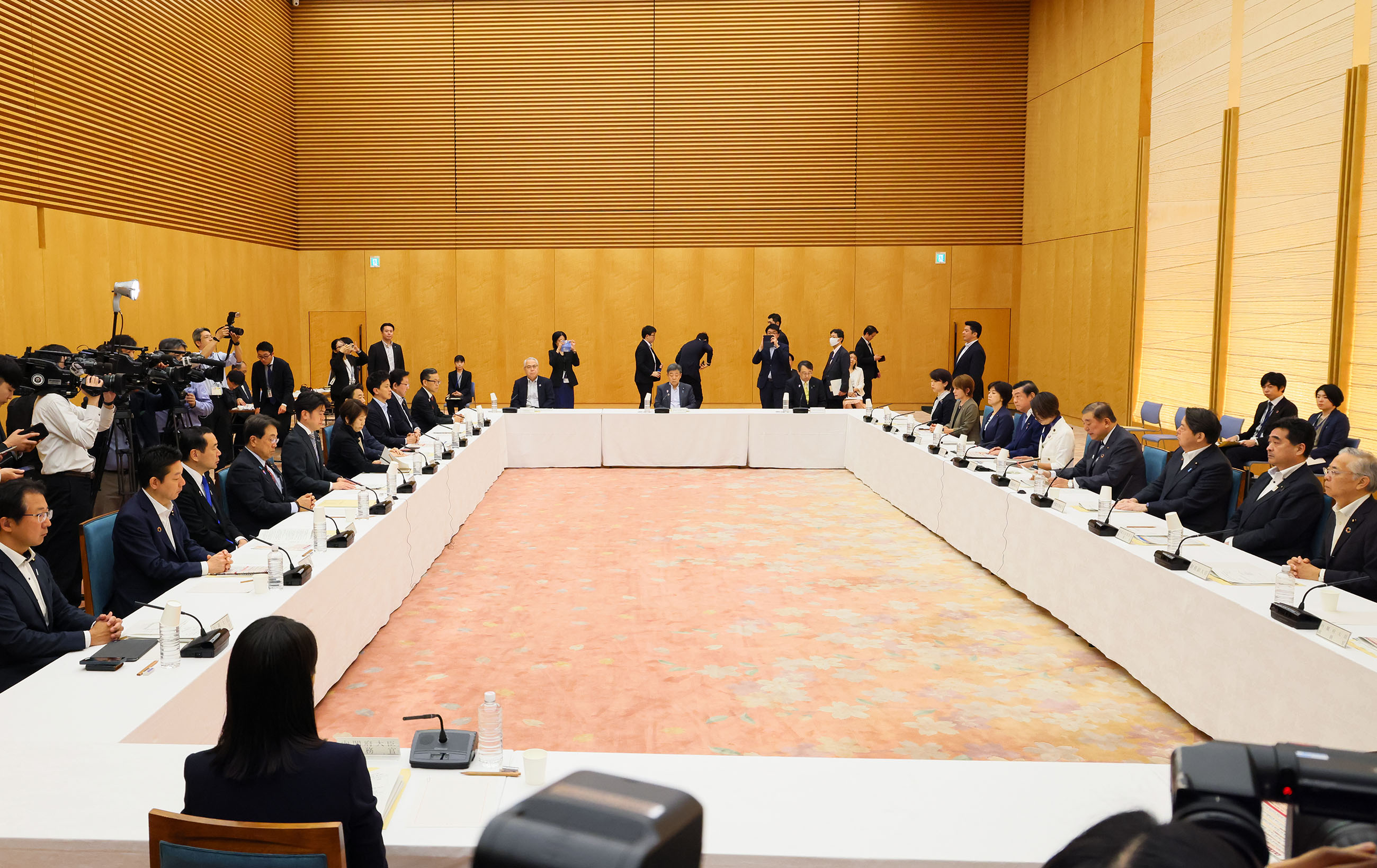 石破首相总结会议2