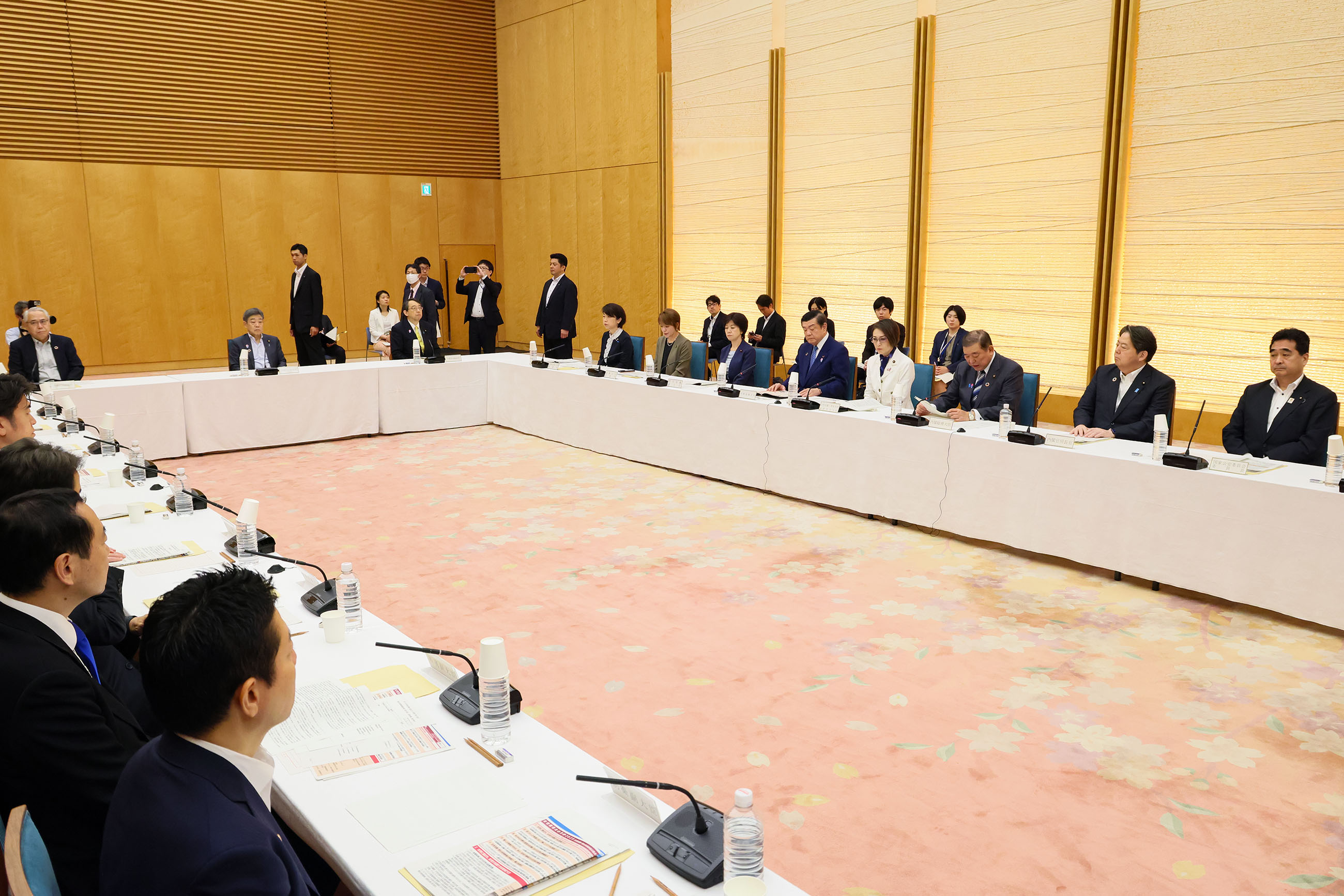 石破首相总结会议3