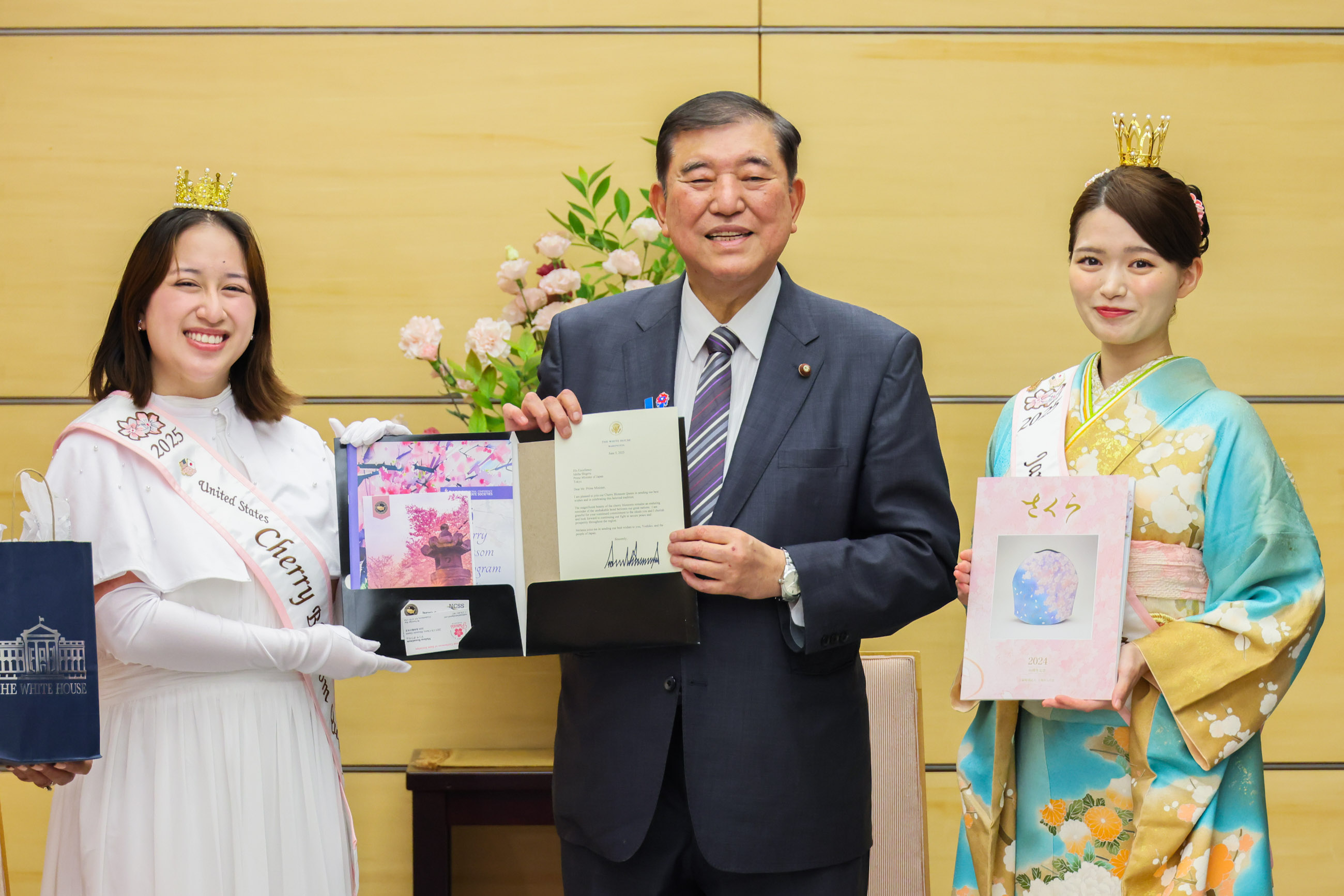 石破首相接受拜会2