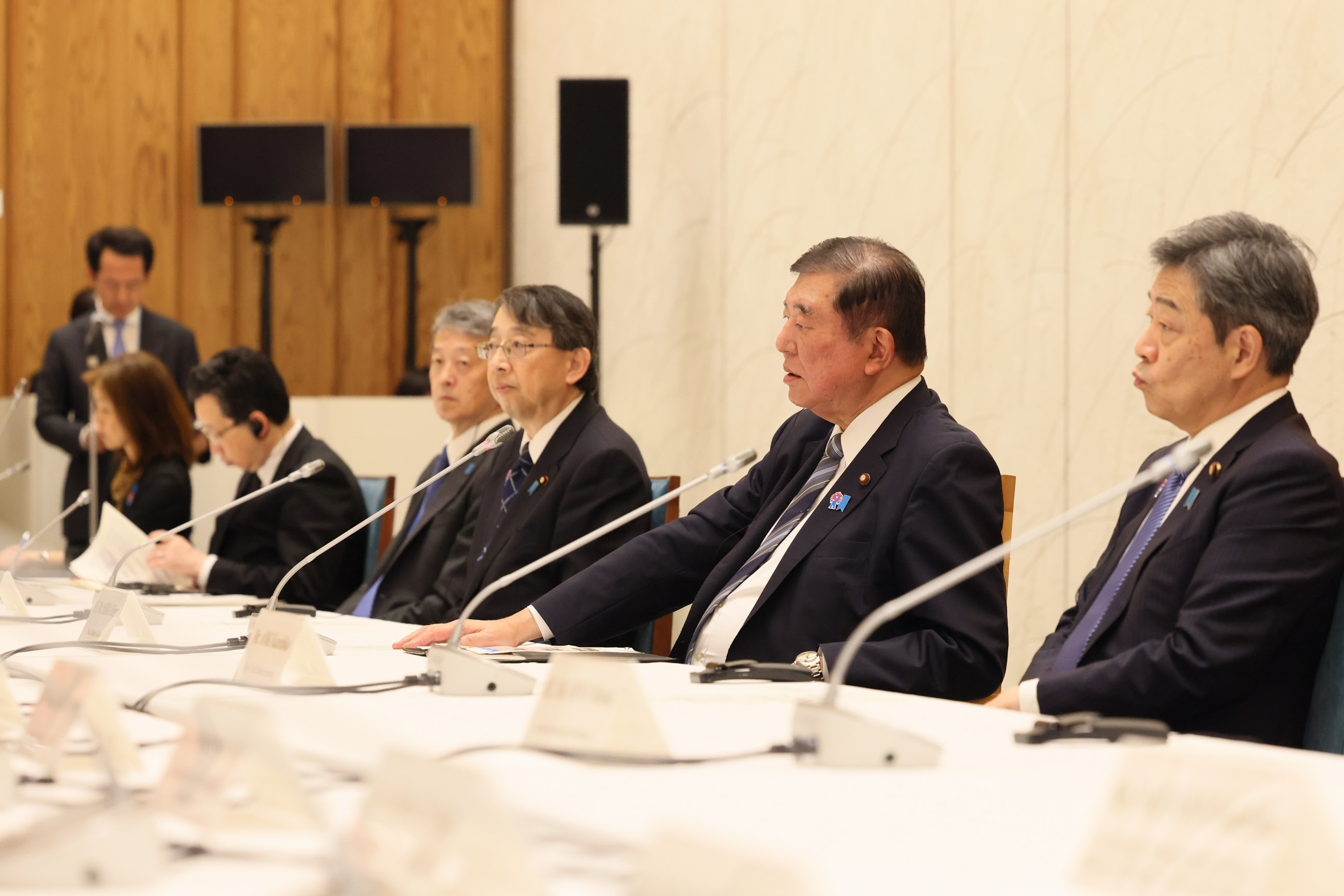 石破首相接受拜会7