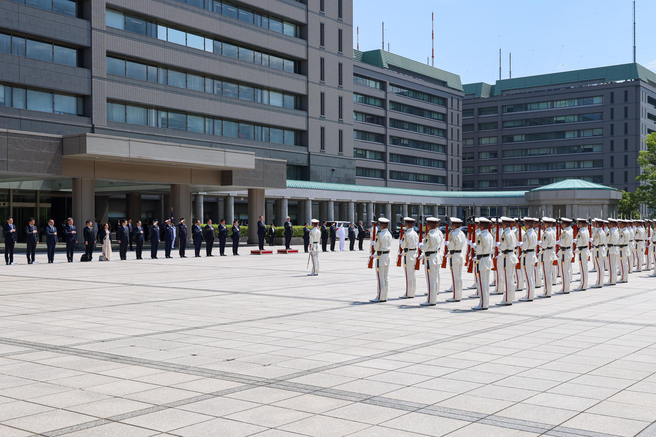 仪仗队的荣誉礼和迎宾仪式3