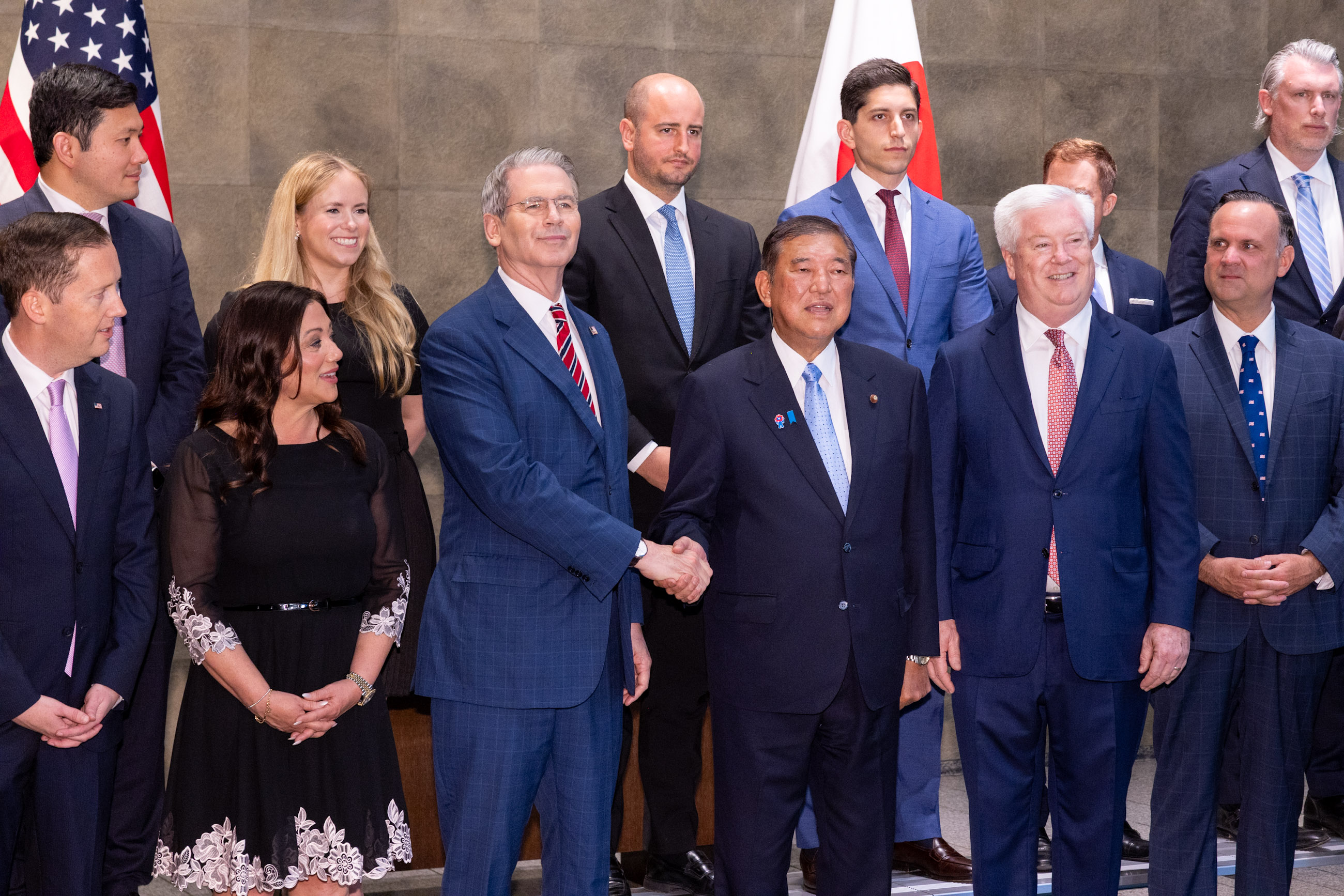 石破首相接受拜会4