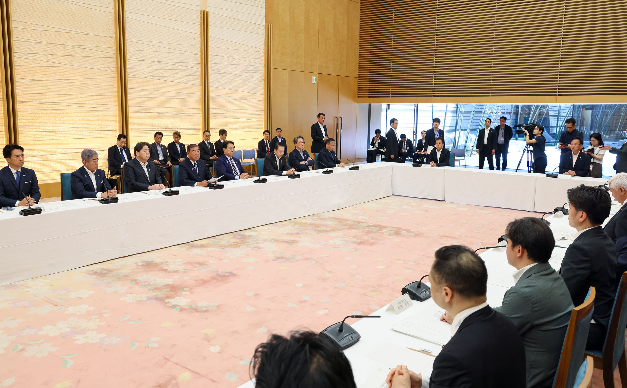 石破首相总结会议3